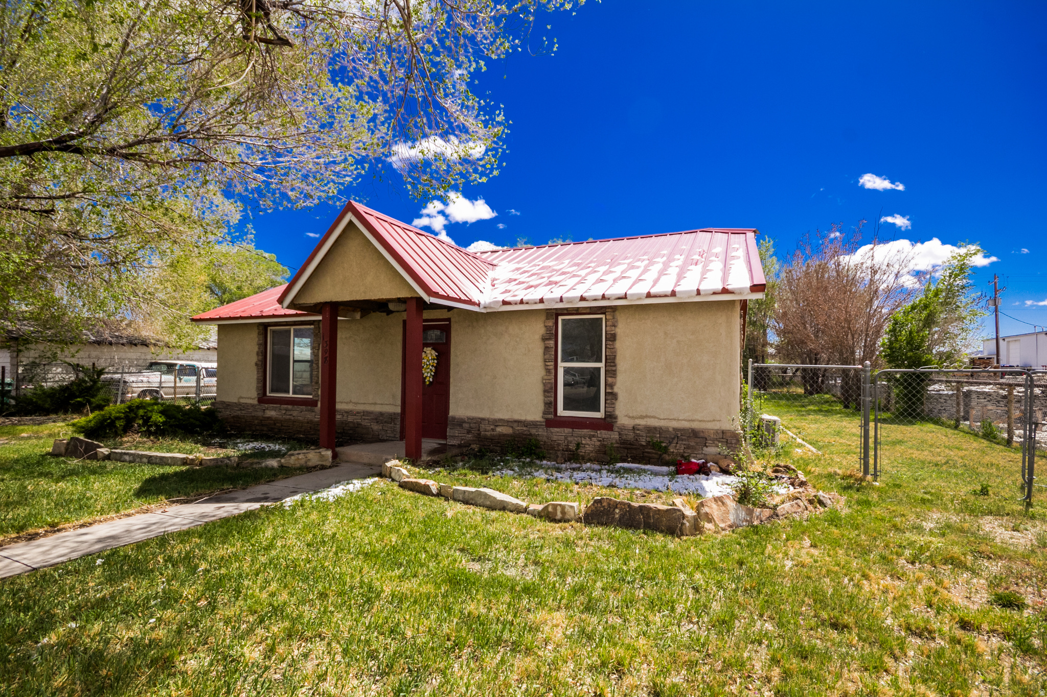 1398 E 335 S, Vernal, UT 84078 — photo 1