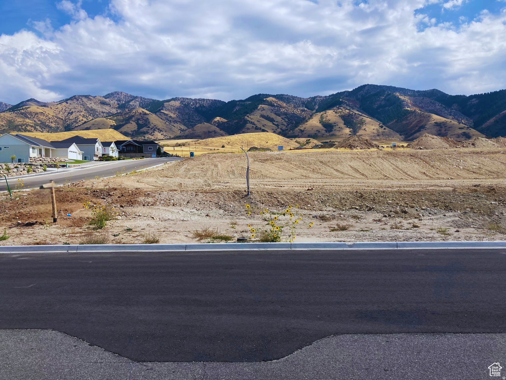 16 S 1000 E, Hyde Park, UT 84318 — photo 1
