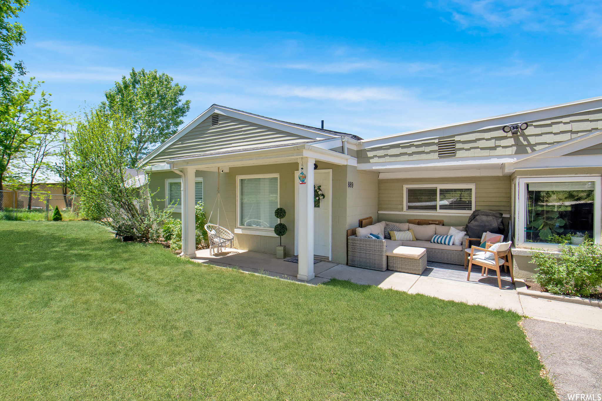 889 W 3600 S, Bountiful, UT 84010 — photo 1