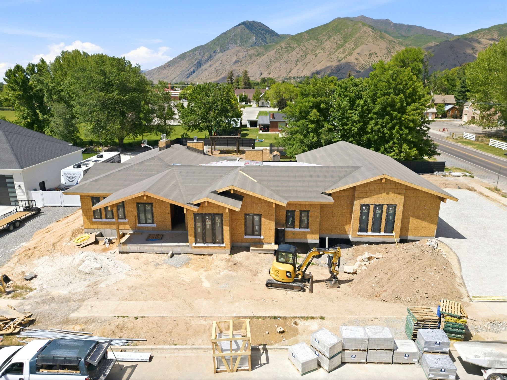 237 S MAIN ST, Mapleton, UT 84664 — photo 1