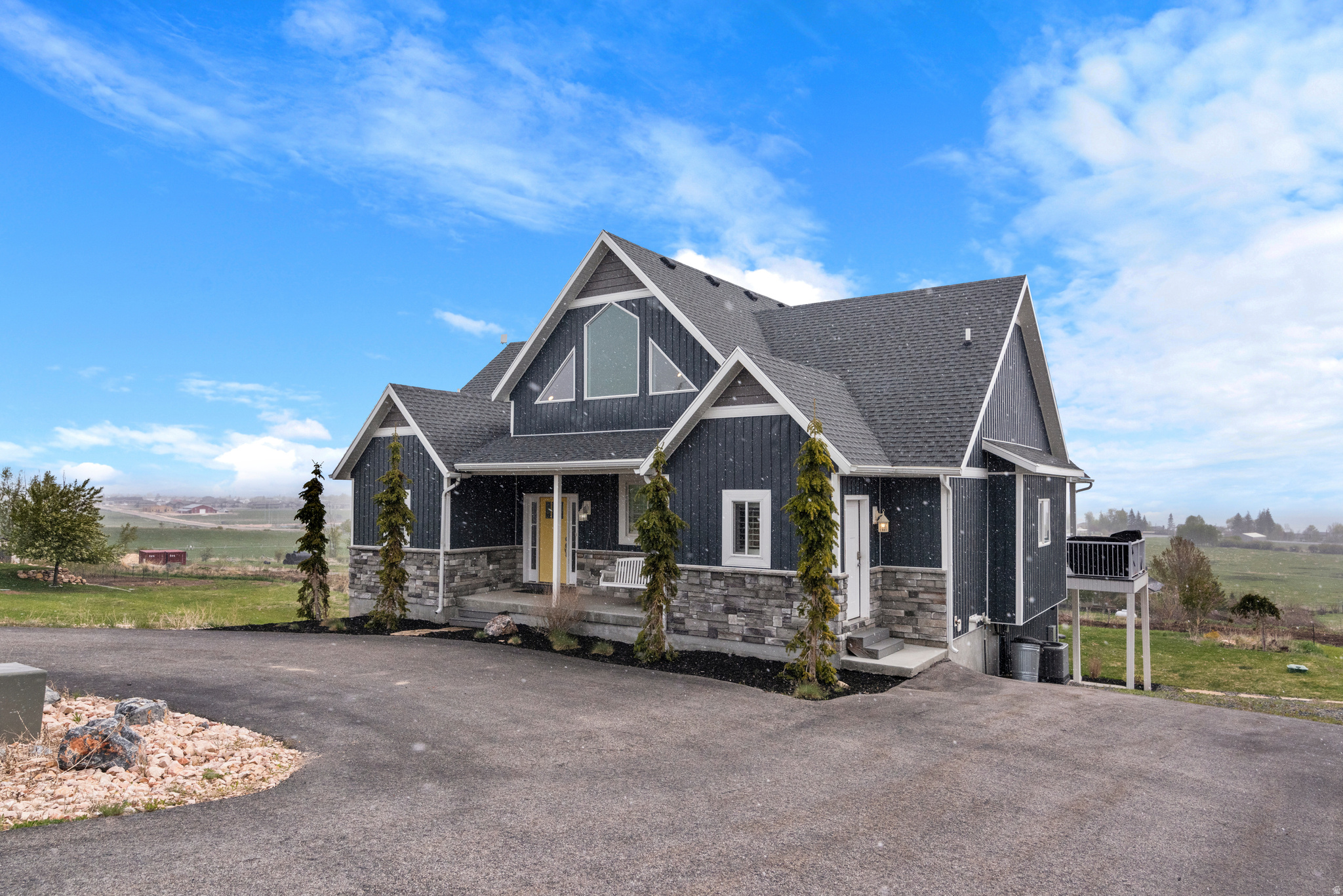 732 S SPRUCE DR, Garden City, UT 84028 — photo 1
