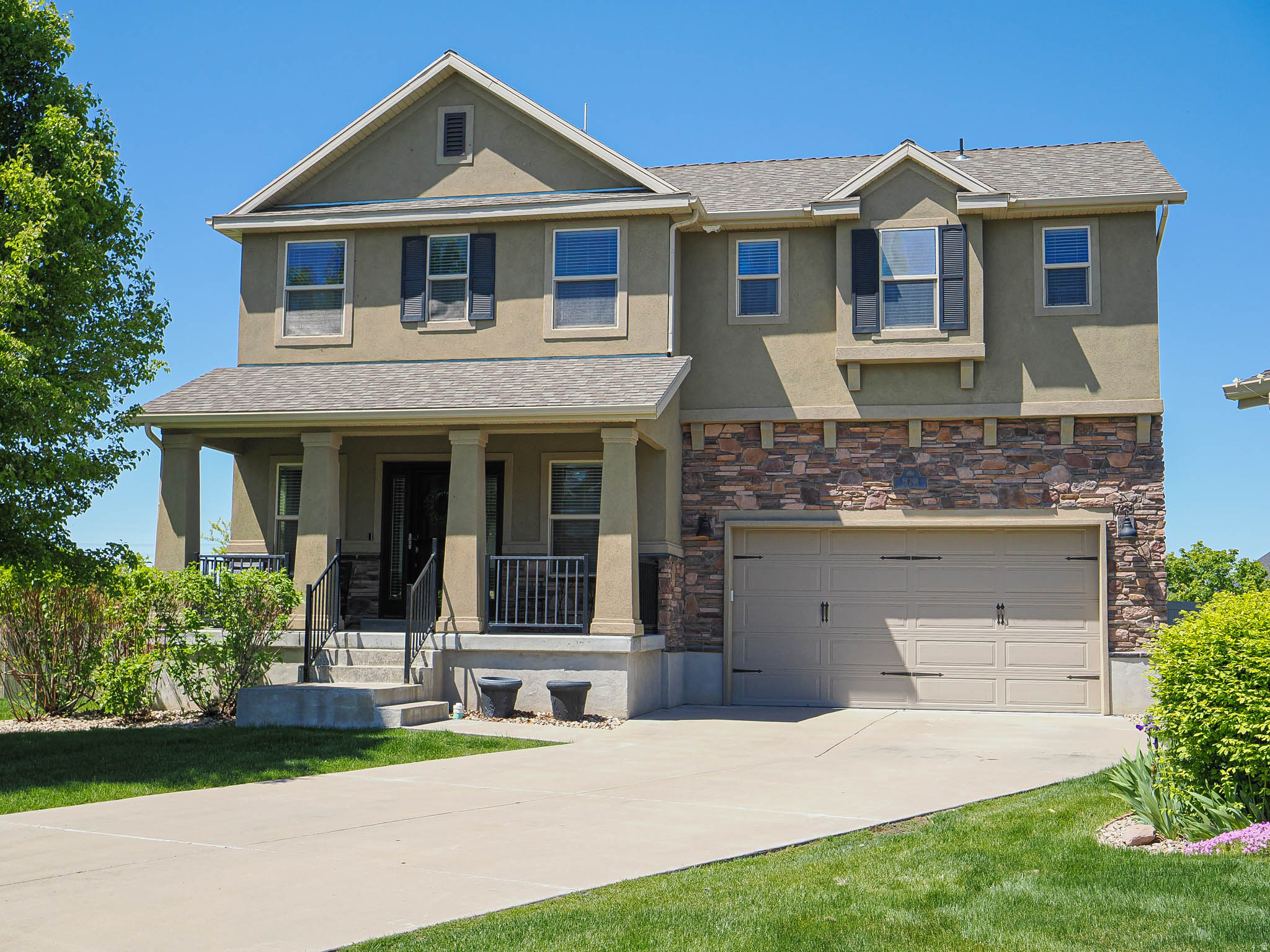 879 W SADDLEBROOK DR, Kaysville, UT 84037 — photo 1