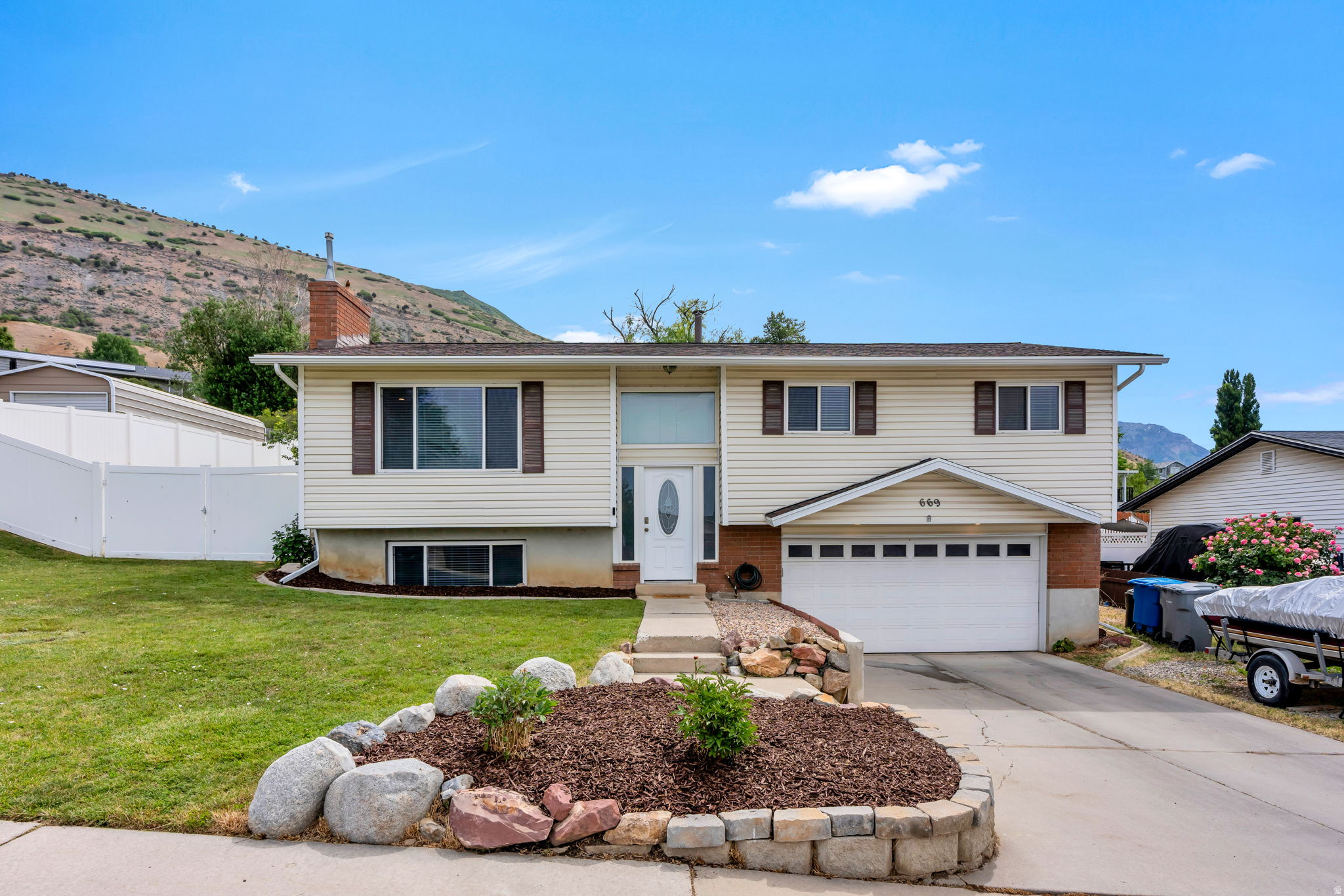 669 S 1600 E, Pleasant Grove, UT 84062 — photo 1