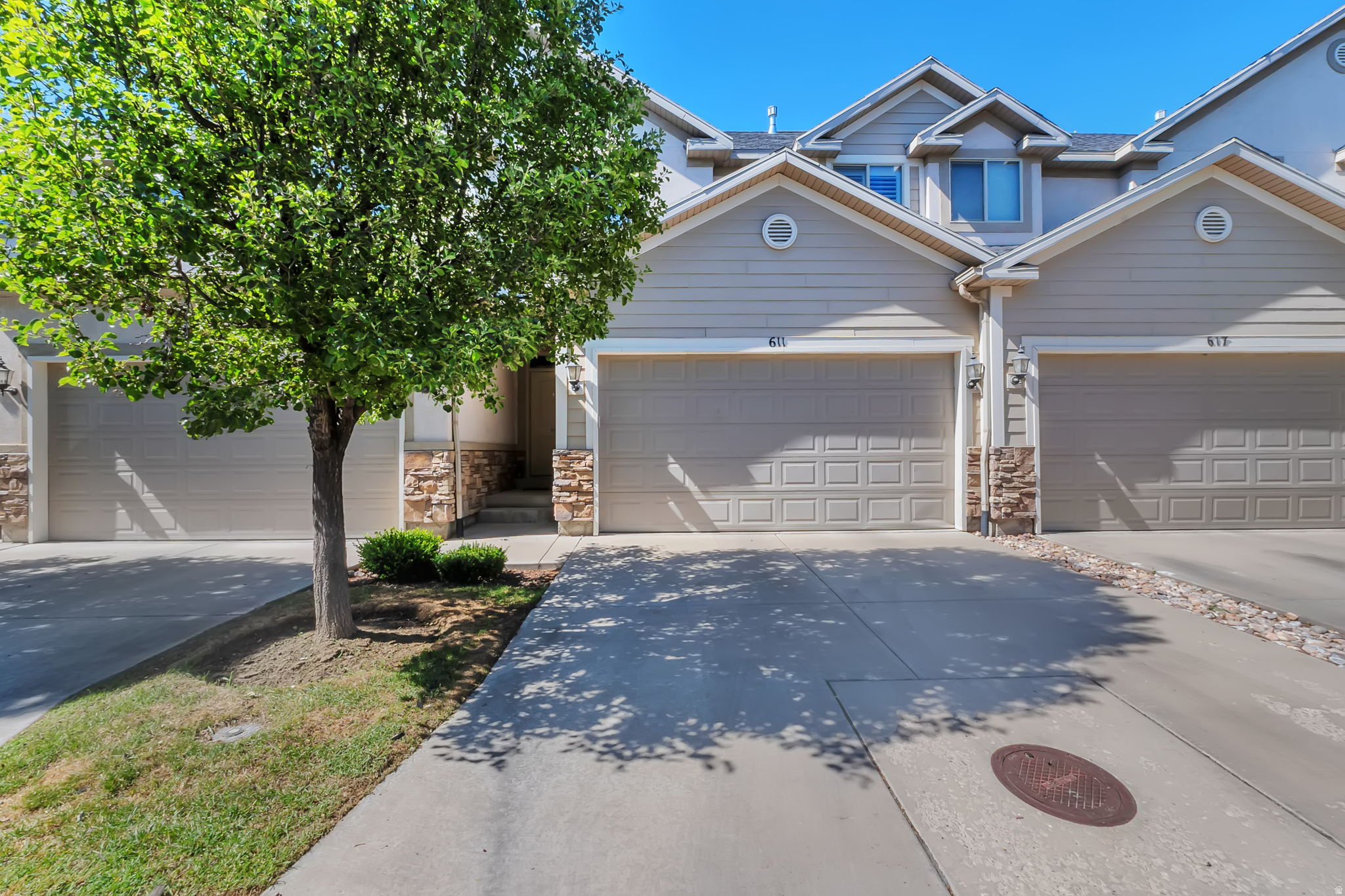 611 E AUTUMN BRANCH WAY, Draper, UT 84020 — photo 1