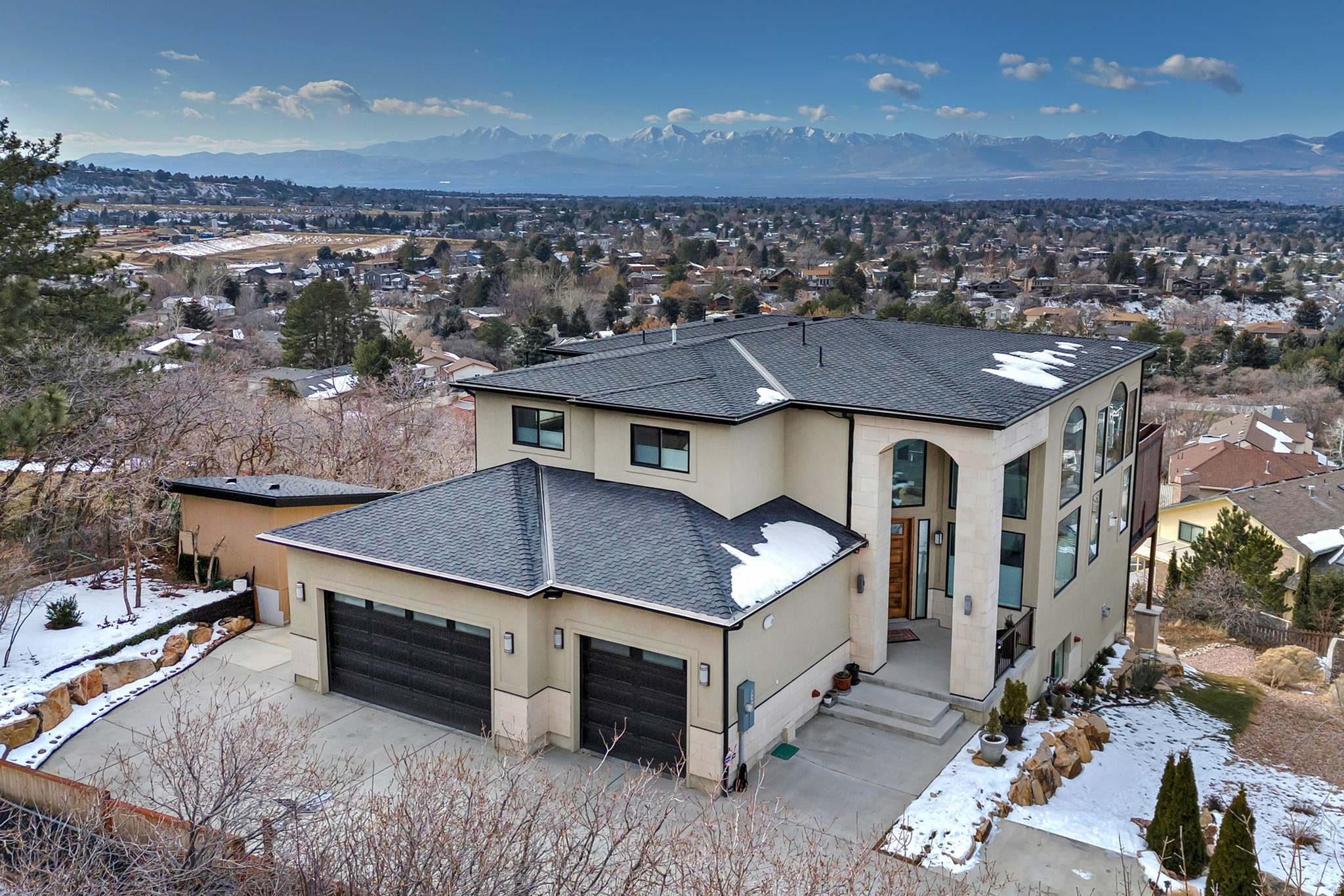 8564 S LITTLE WILLOW CIR, Cottonwood Heights, UT 84121 — photo 1