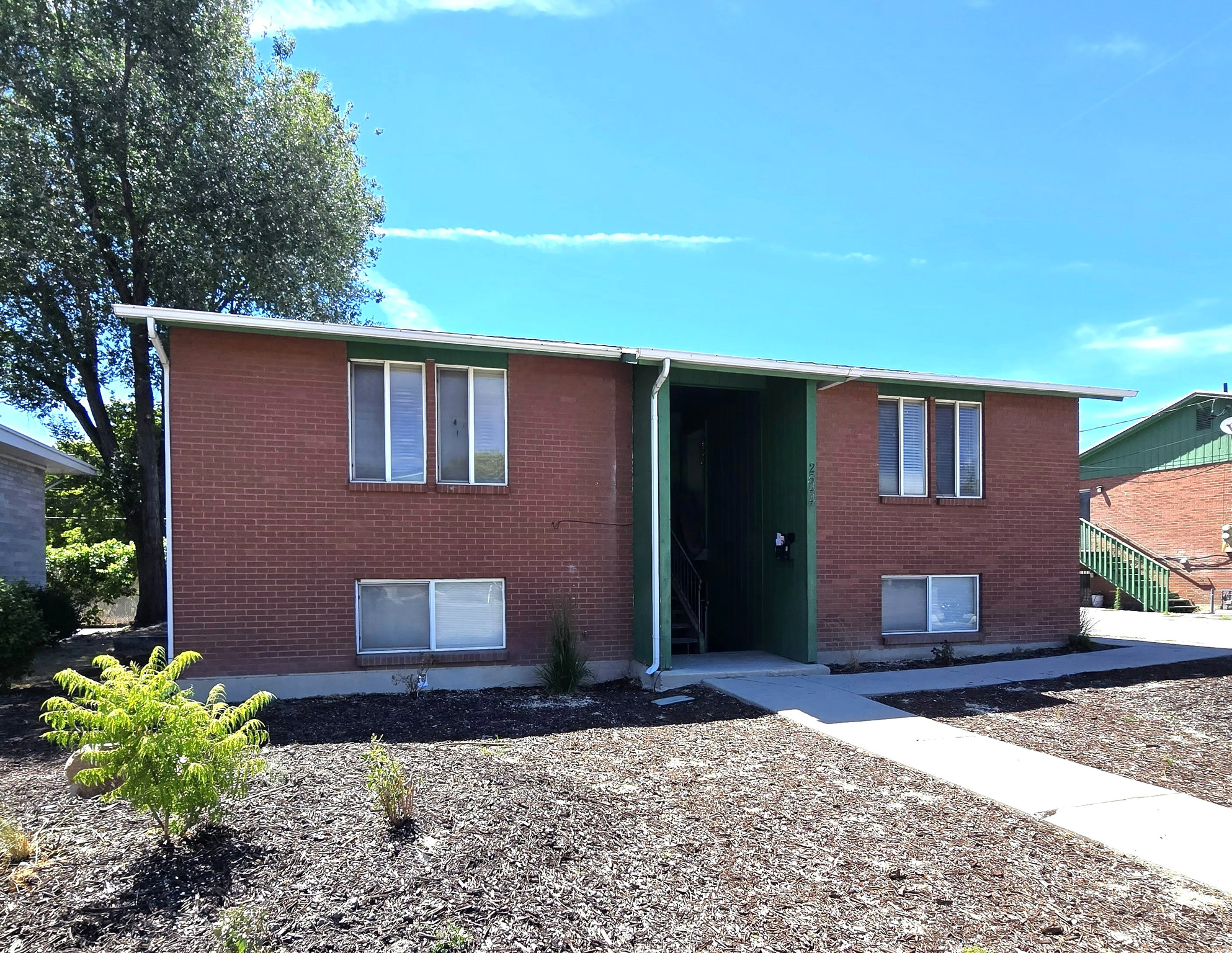 2544 S 700 E, Millcreek, UT 84106 — photo 1