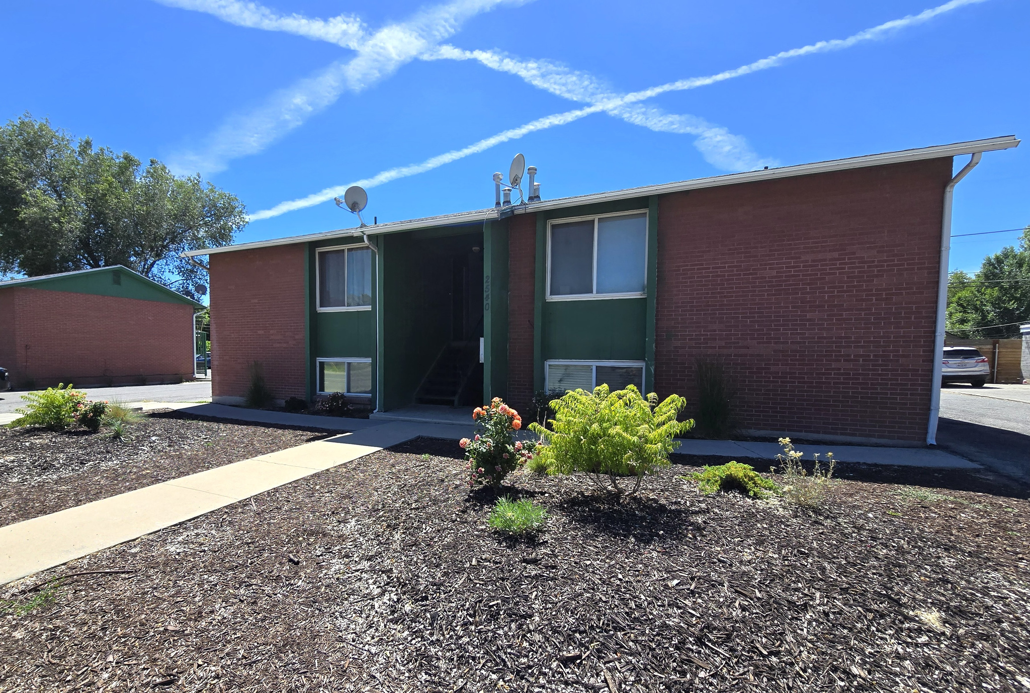 2540 S 700 E, Millcreek, UT 84106 — photo 1