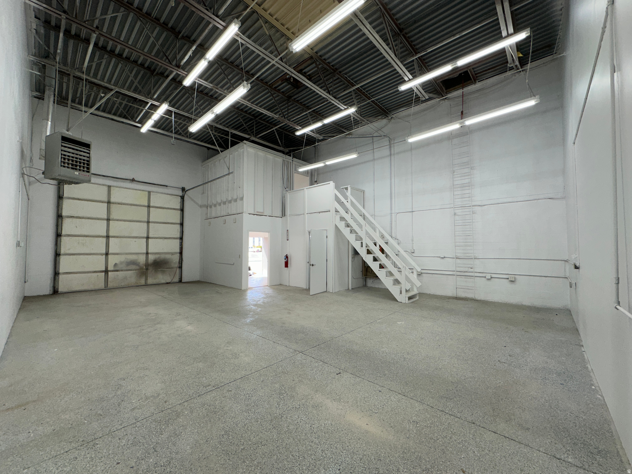 542 W 9560 S, Sandy, UT 84070 — photo 1
