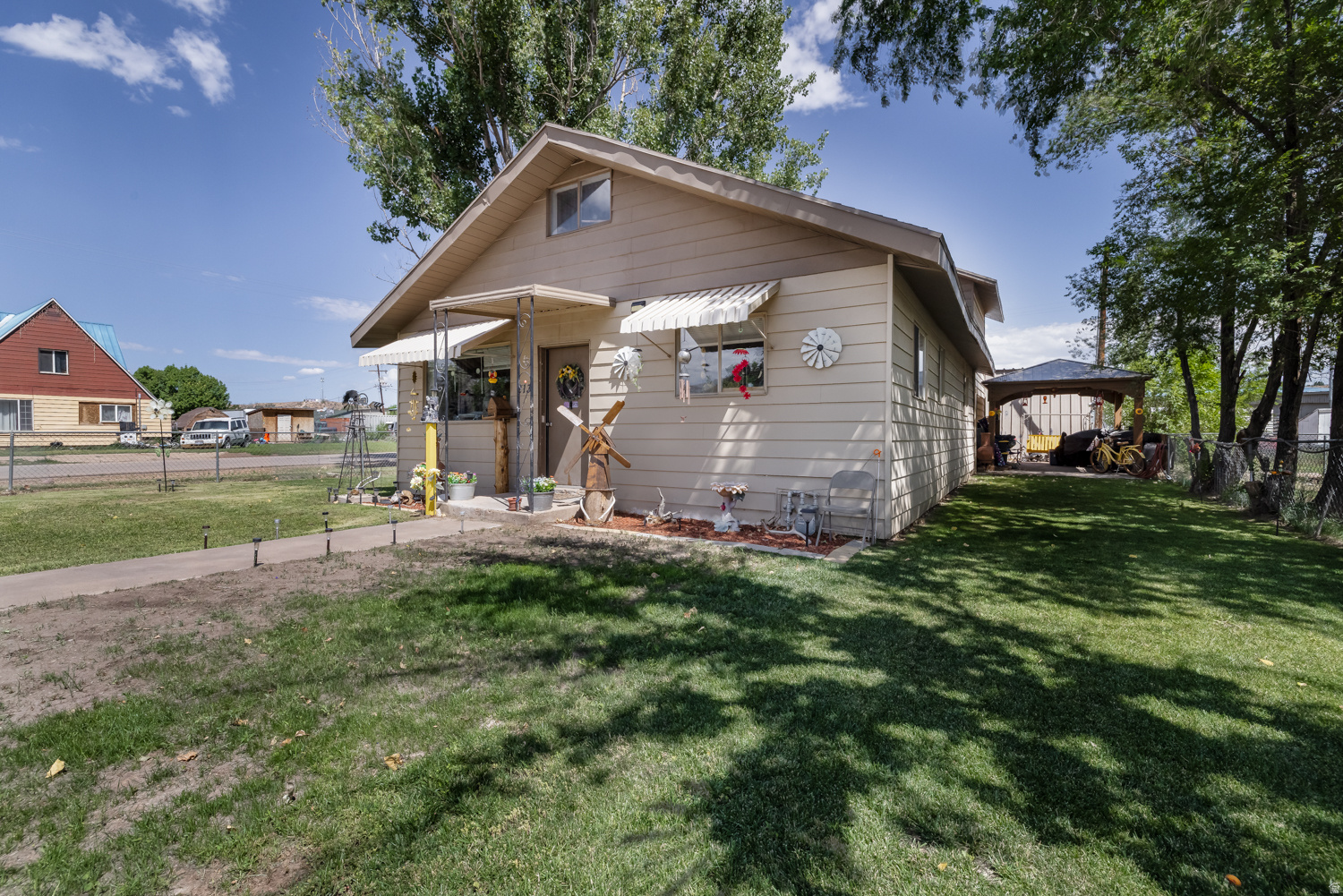 213 E 100 S, Duchesne, UT 84021 — photo 1