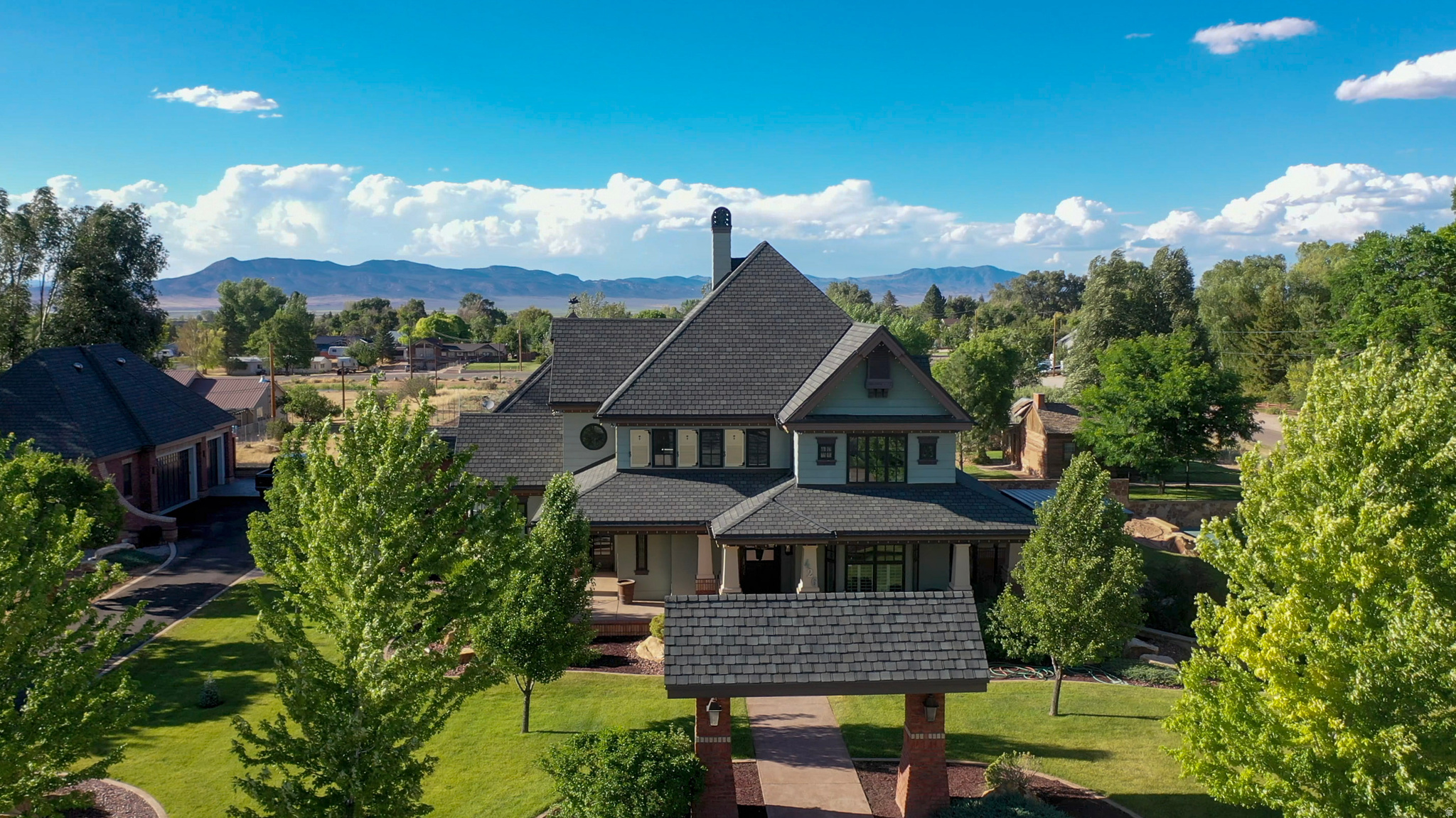 426 W CENTER ST, Parowan, UT 84761 — photo 1