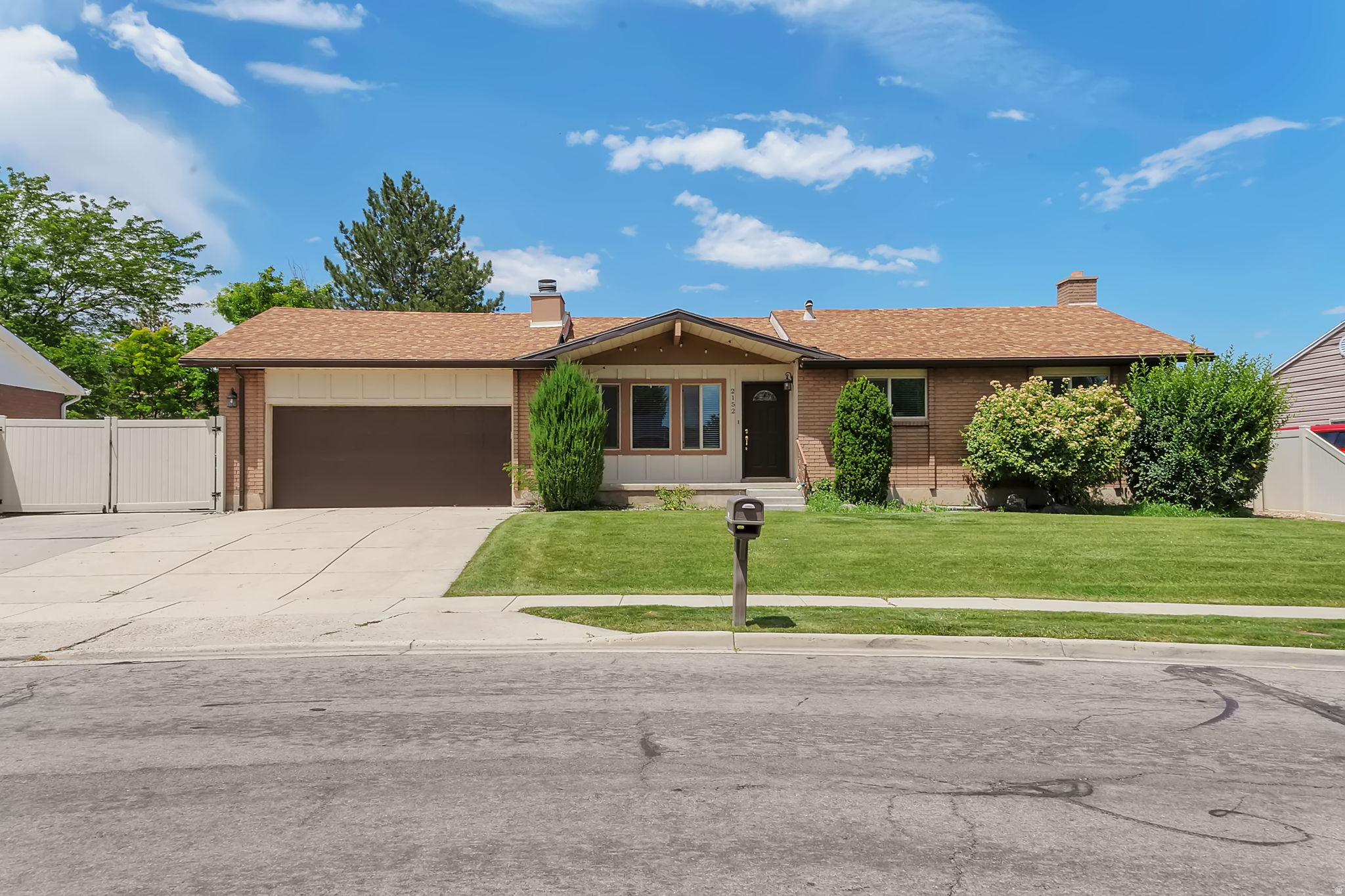 2152  CARRIAGE AVE, Riverton, UT 84065 — photo 1