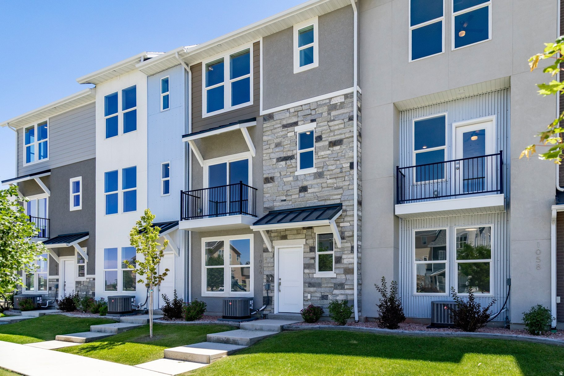 1056 S 2740 E, Spanish Fork, UT 84660 — photo 1