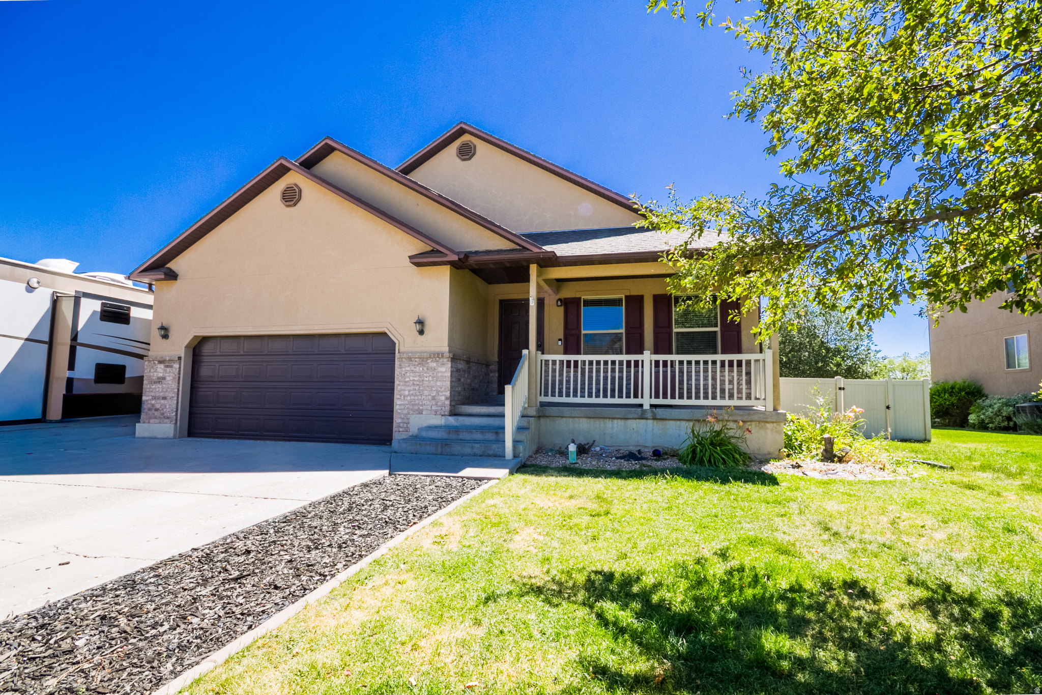 927 S 2050 W, Vernal, UT 84078 — photo 1