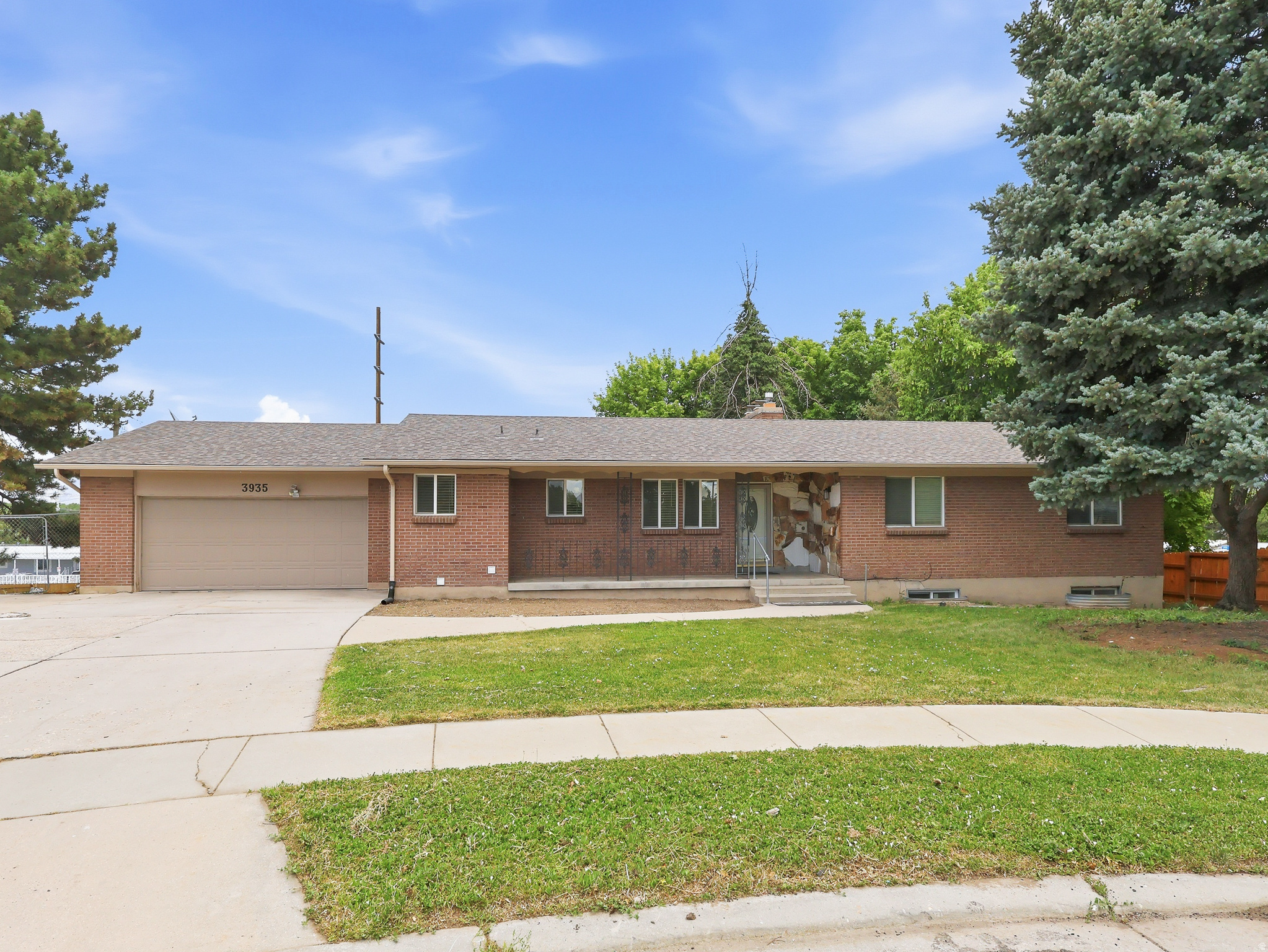 3935 S PHARAOH CIR, Salt Lake City, UT 84123 — photo 1