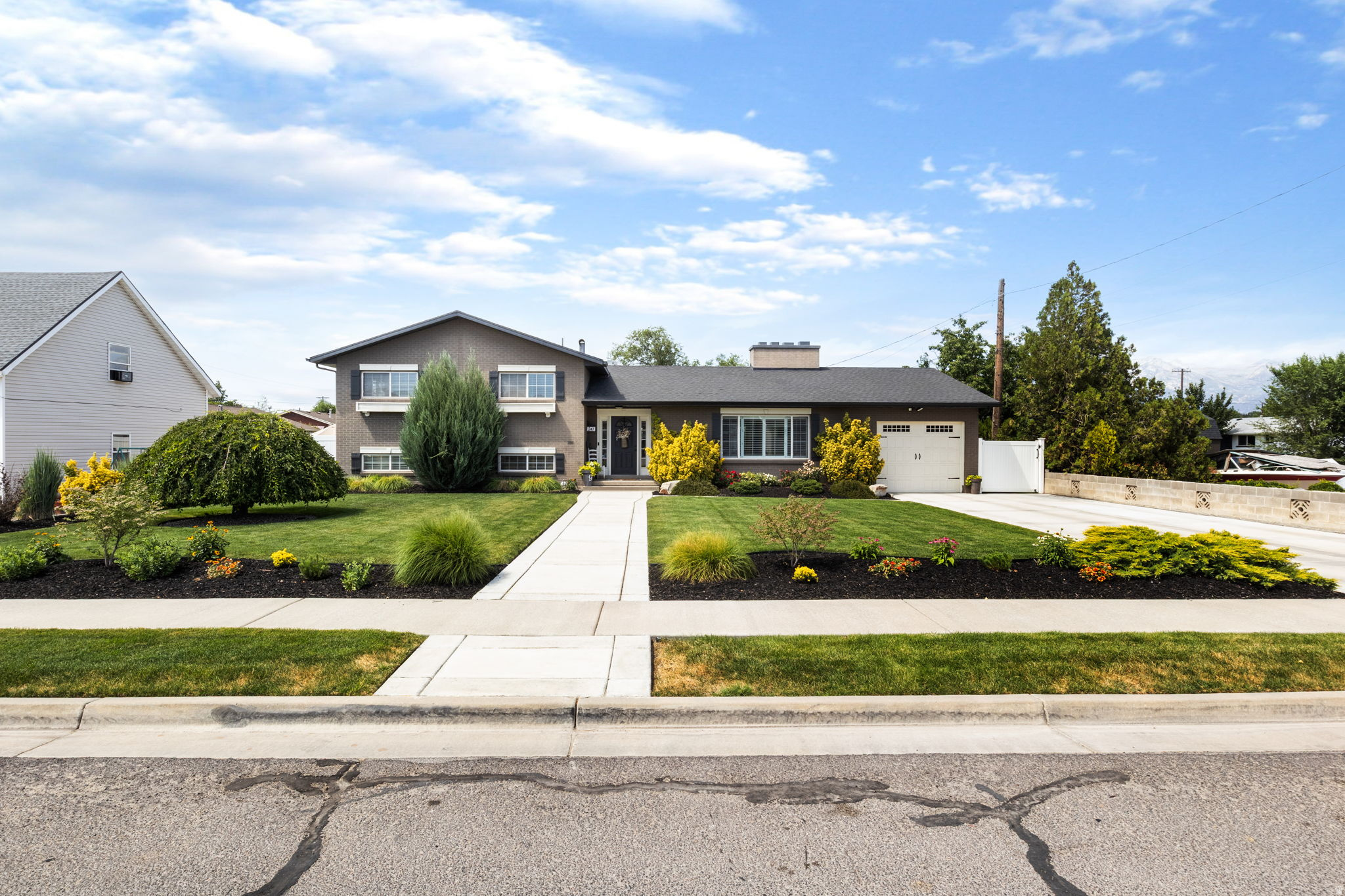 241 E 600 N, Lehi, UT 84043 — photo 1