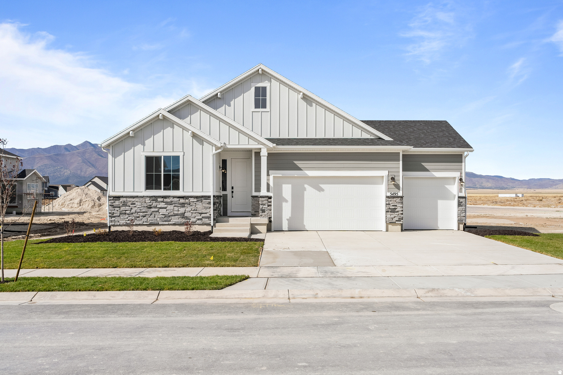 5455 N SADDLE STONE CIR #529, Eagle Mountain, UT 84005 — photo 1