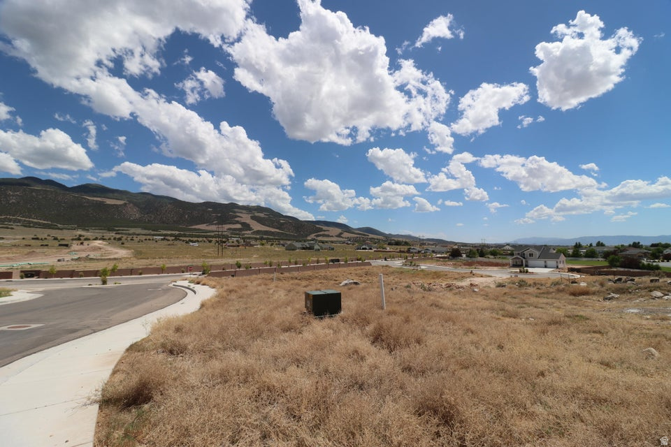 5271 N PINNACLE DR, Enoch, UT 84721 — photo 1