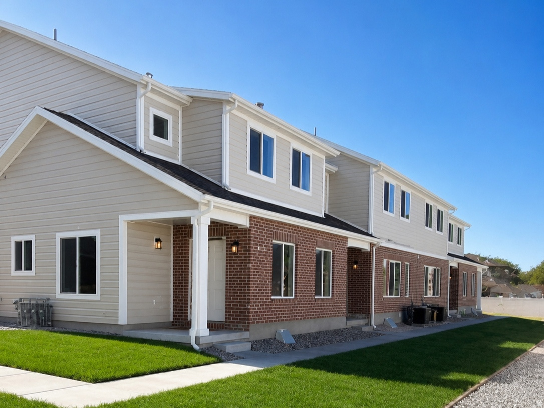 753 N PHEASANTBROOK DR #2D, Centerville, UT 84014 — photo 1