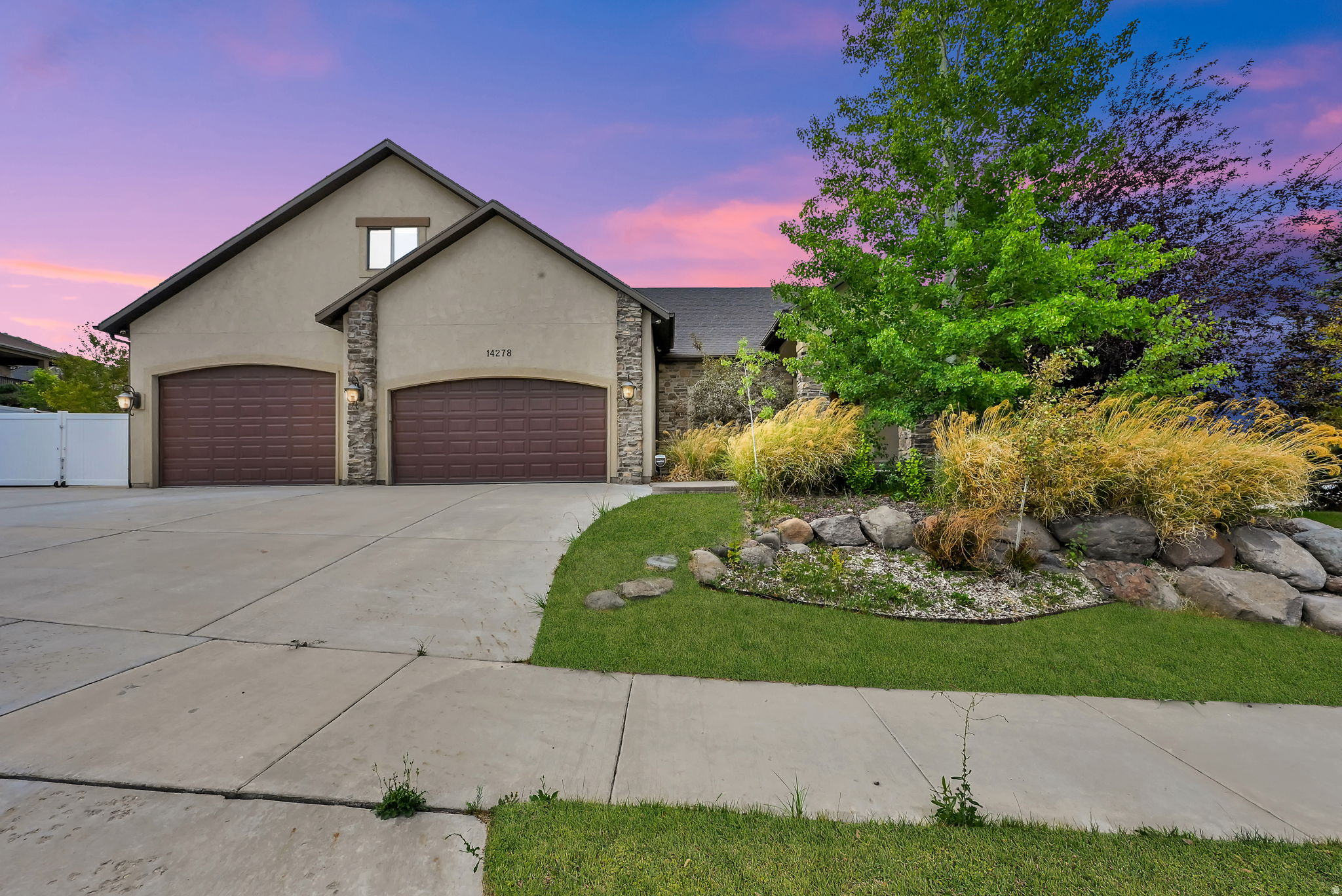 14278 S FRIENDSHIP DR, Herriman, UT 84096 — photo 1