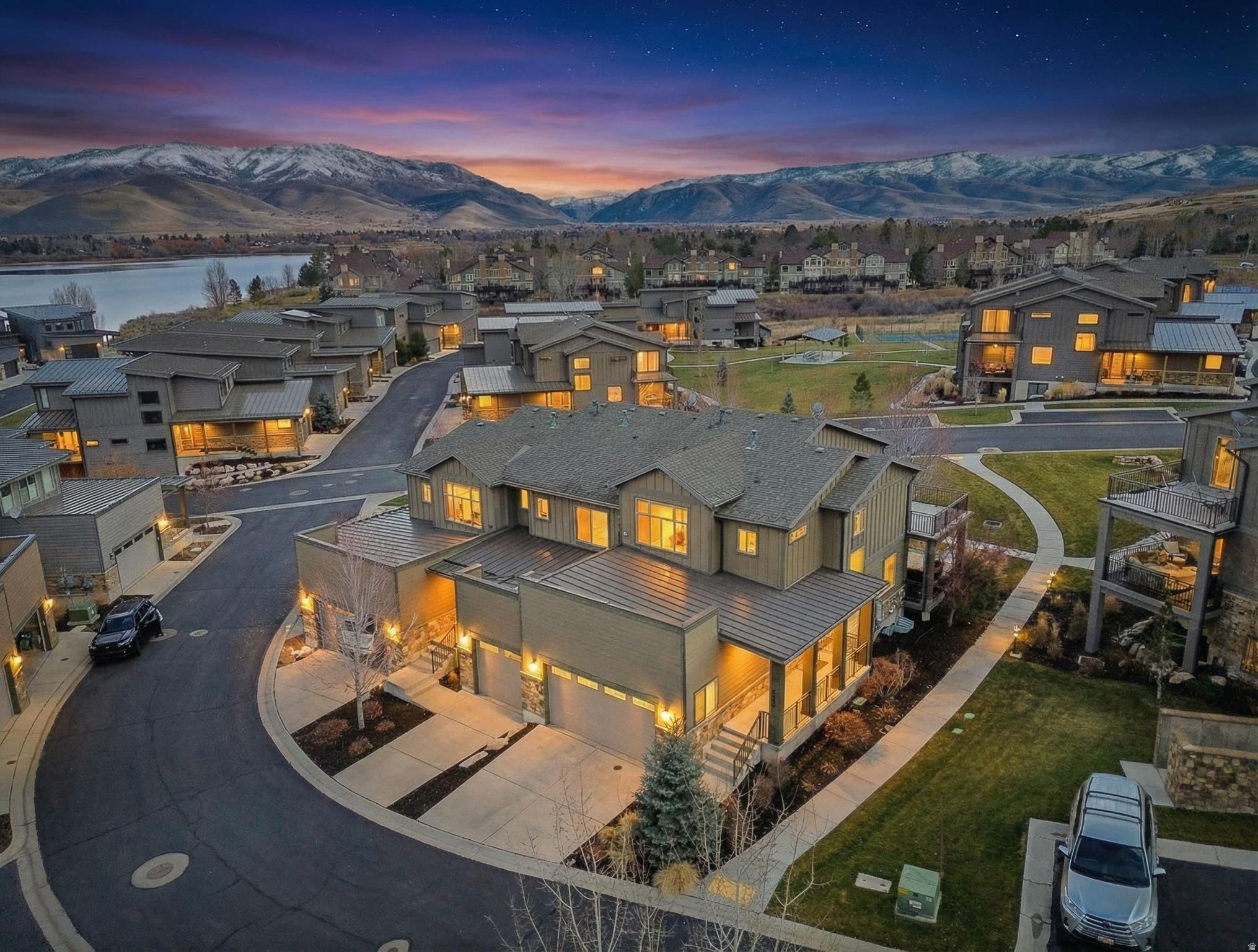 832 S EDGEWATER CT #4, Huntsville, UT 84317 — photo 1