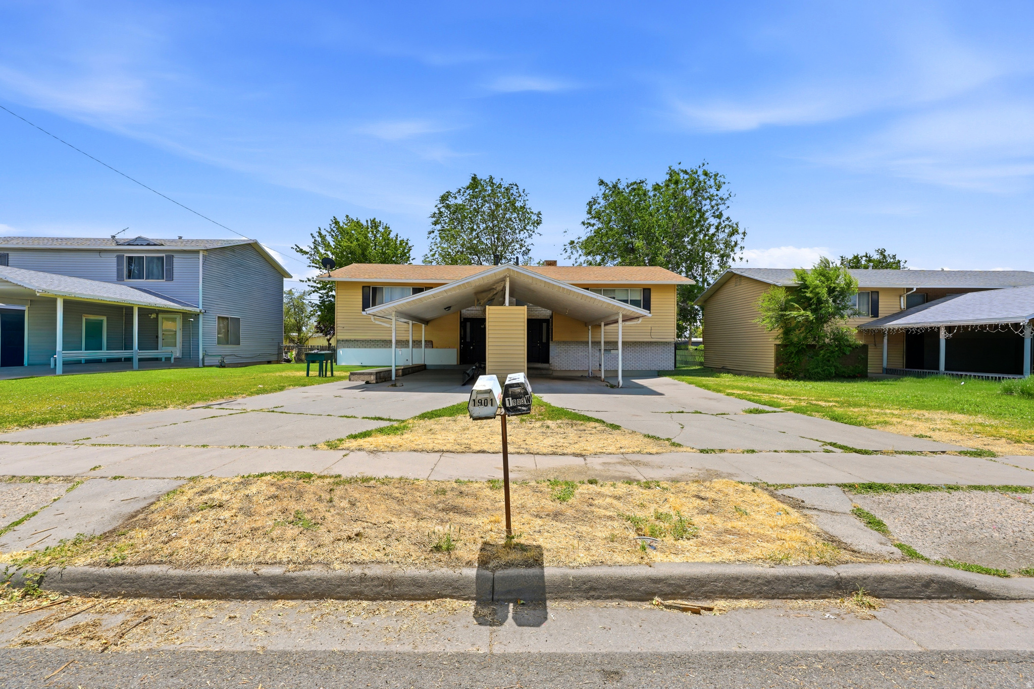 1903 W HYANNIS AVE, West Valley City, UT 84119 — photo 1