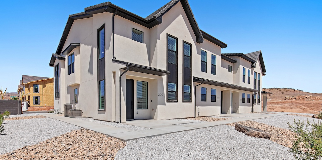 1095 W ALBERTINE LN, St. George, UT 84770 — photo 1