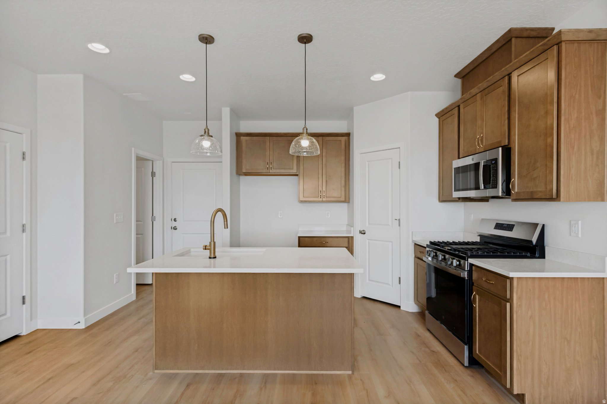 6835 S MOUNT BERRY RD #436, West Jordan, UT 84081 — photo 1