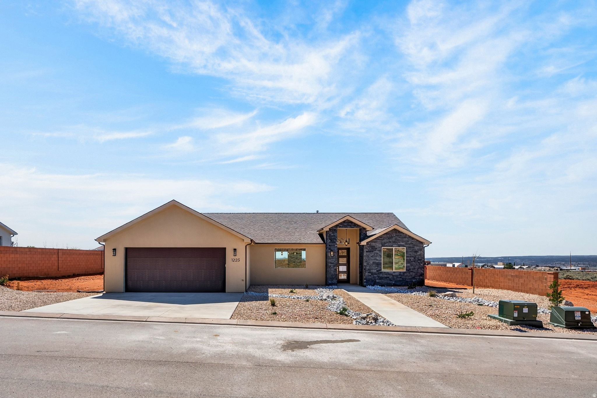 1223 W KOKOPELLI ST, Hildale, UT 84784 — photo 1