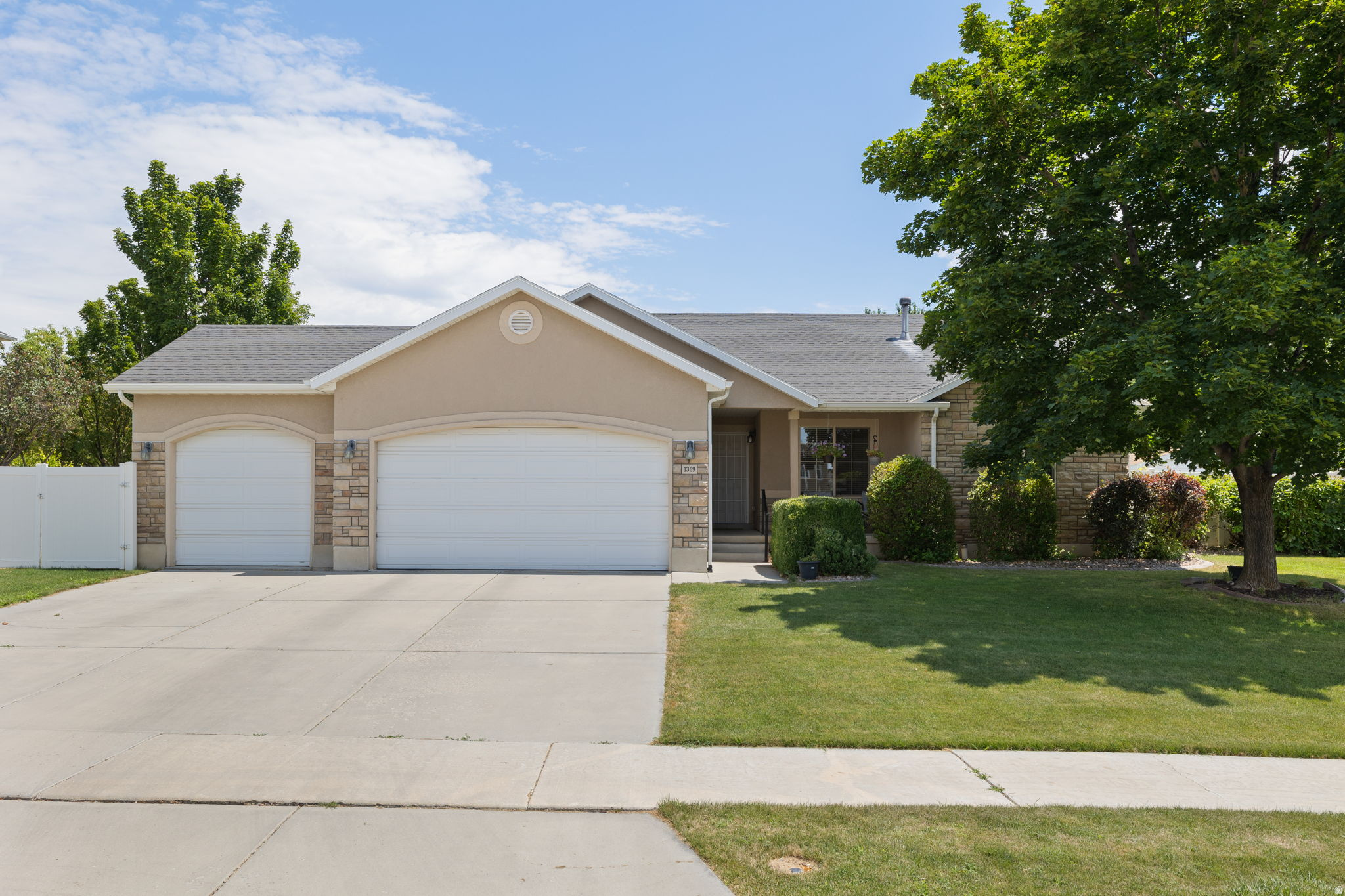 1369 S 260 W, Payson, UT 84651 — photo 1