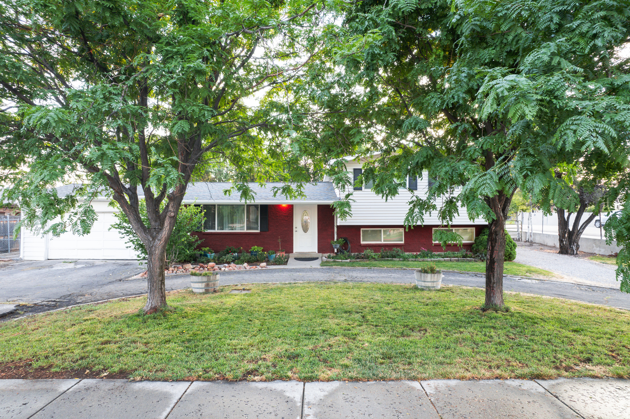 7282 S 2700 W, West Jordan, UT 84084 — photo 1