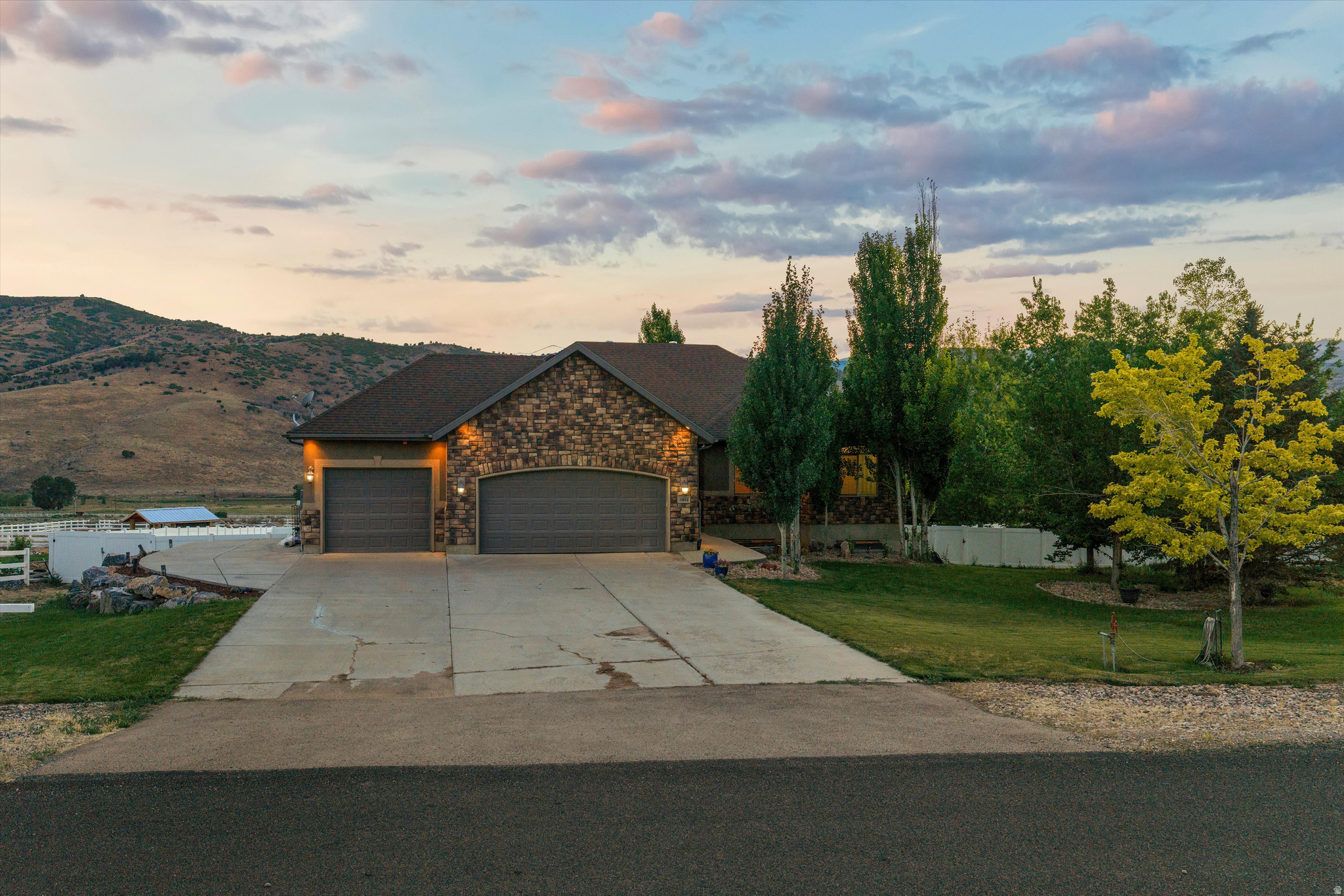 19694 S ELKHORN CIR