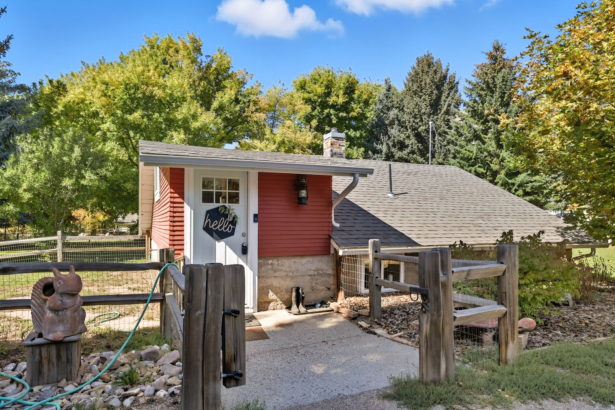 667 N RAPID RD, Inkom, ID 83245 — photo 1
