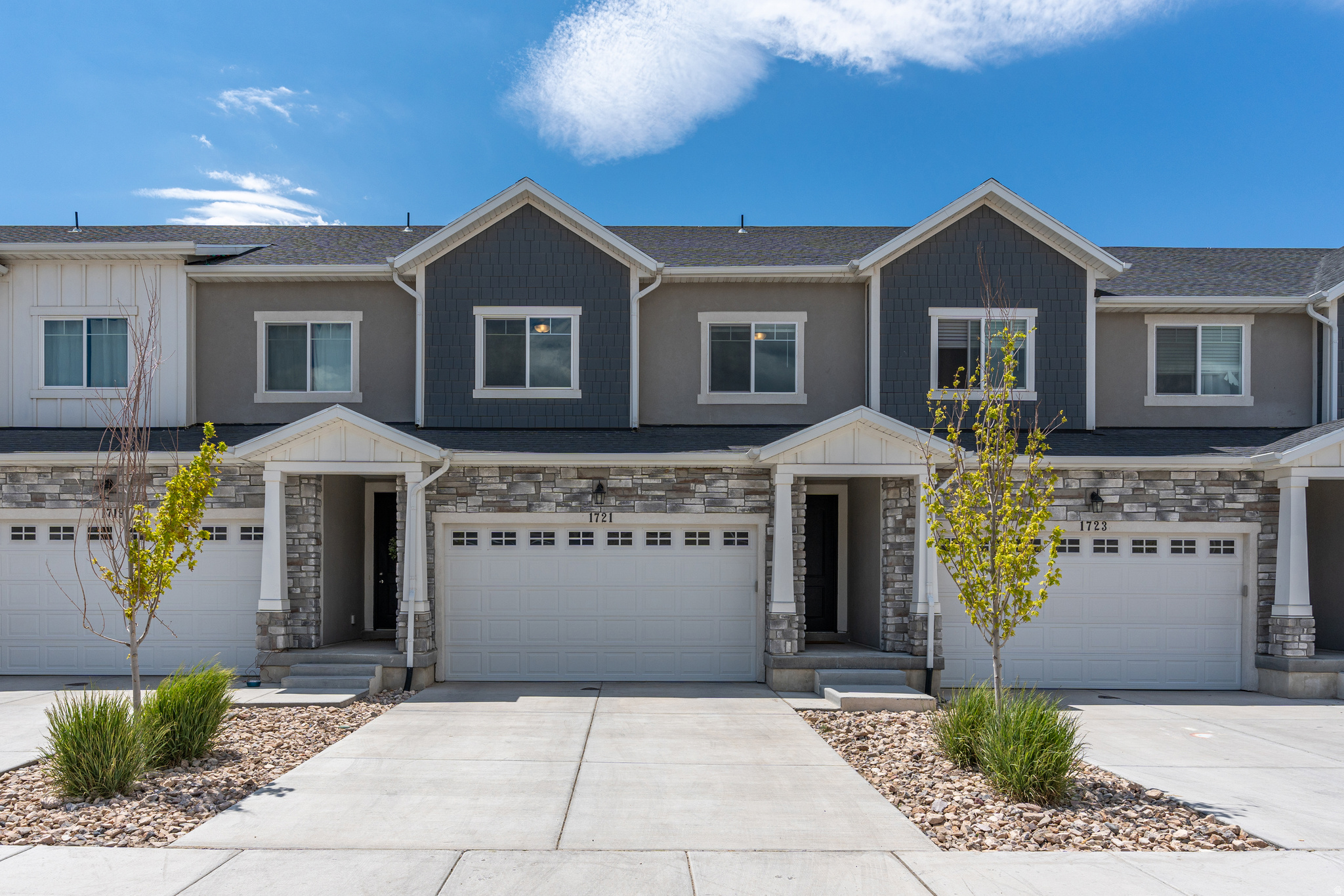 1721 W NEWCASTLE LN, Saratoga Springs, UT 84045 — photo 1