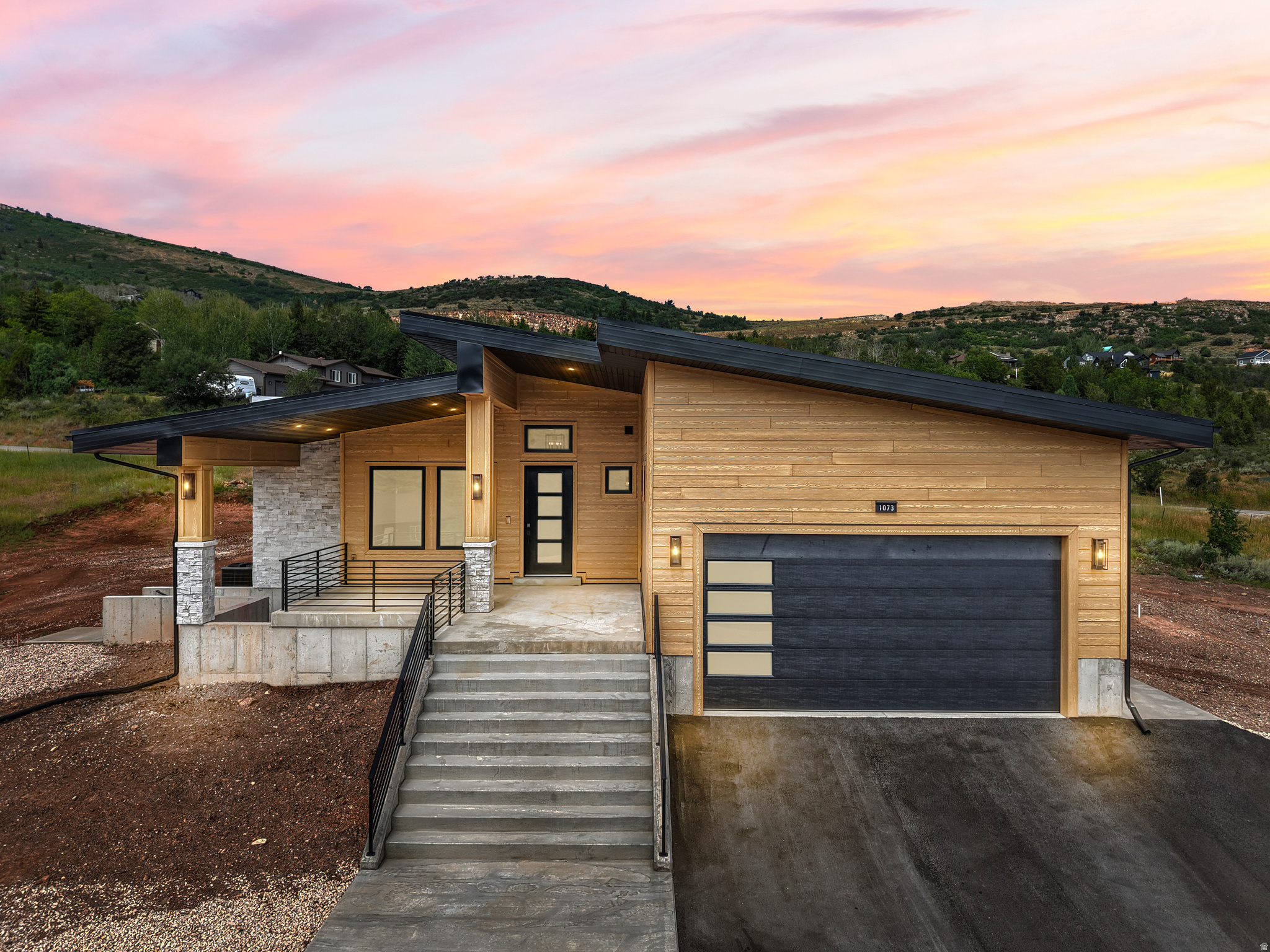 1073 S MOUNTAIN MEADOW DR, Garden City, UT 84028 — photo 1
