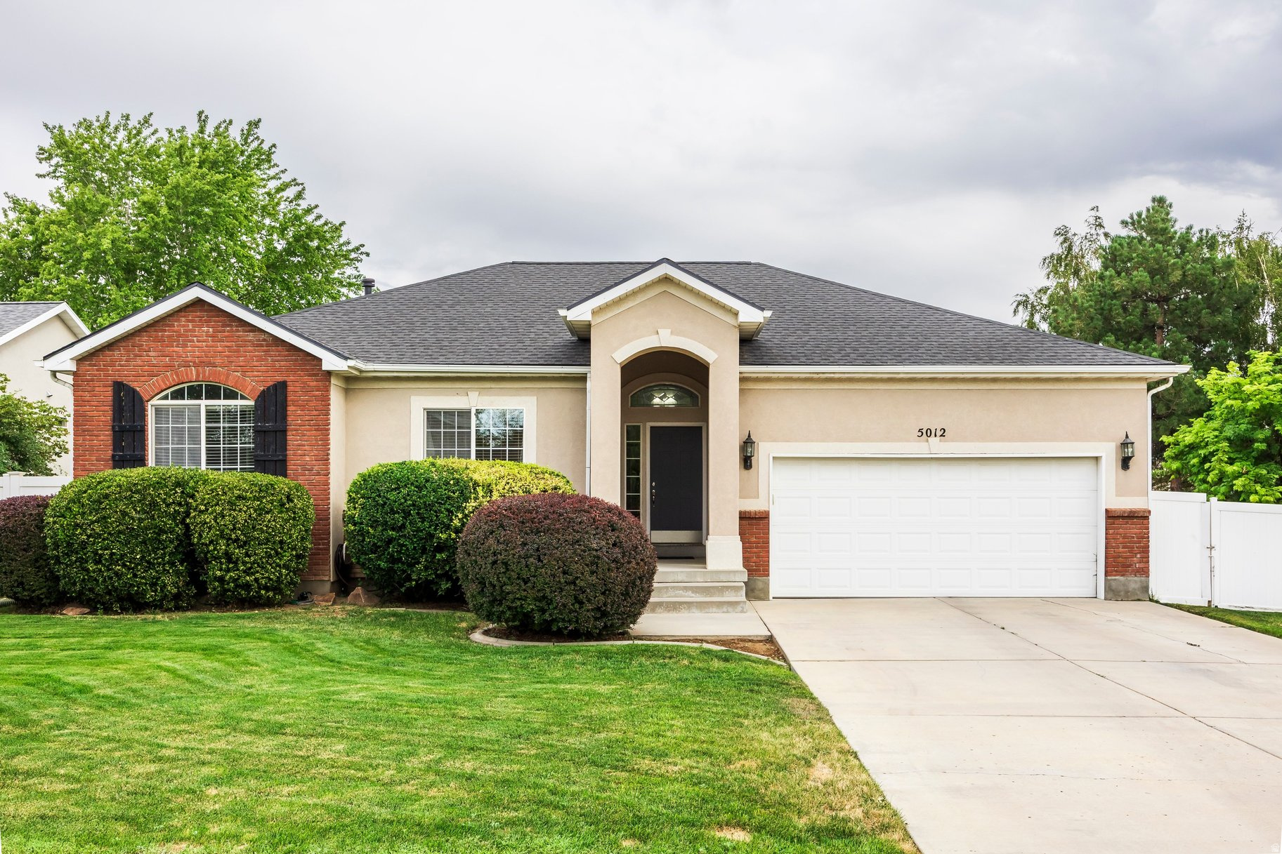5012 W WOOD RANCH DR, South Jordan, UT 84095 — photo 1