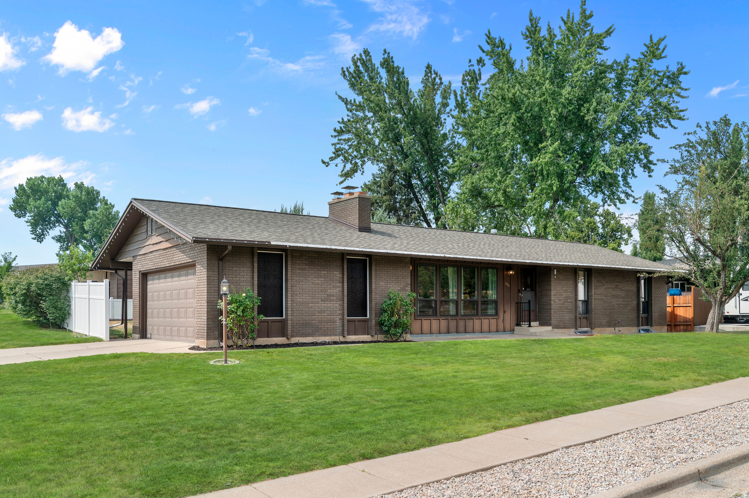 806  VISTA DR, South Ogden, UT 84403 — photo 1