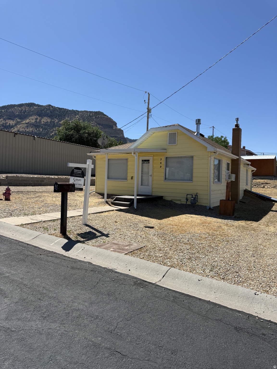 369 W 400 N, East Carbon, UT 84520 — photo 1