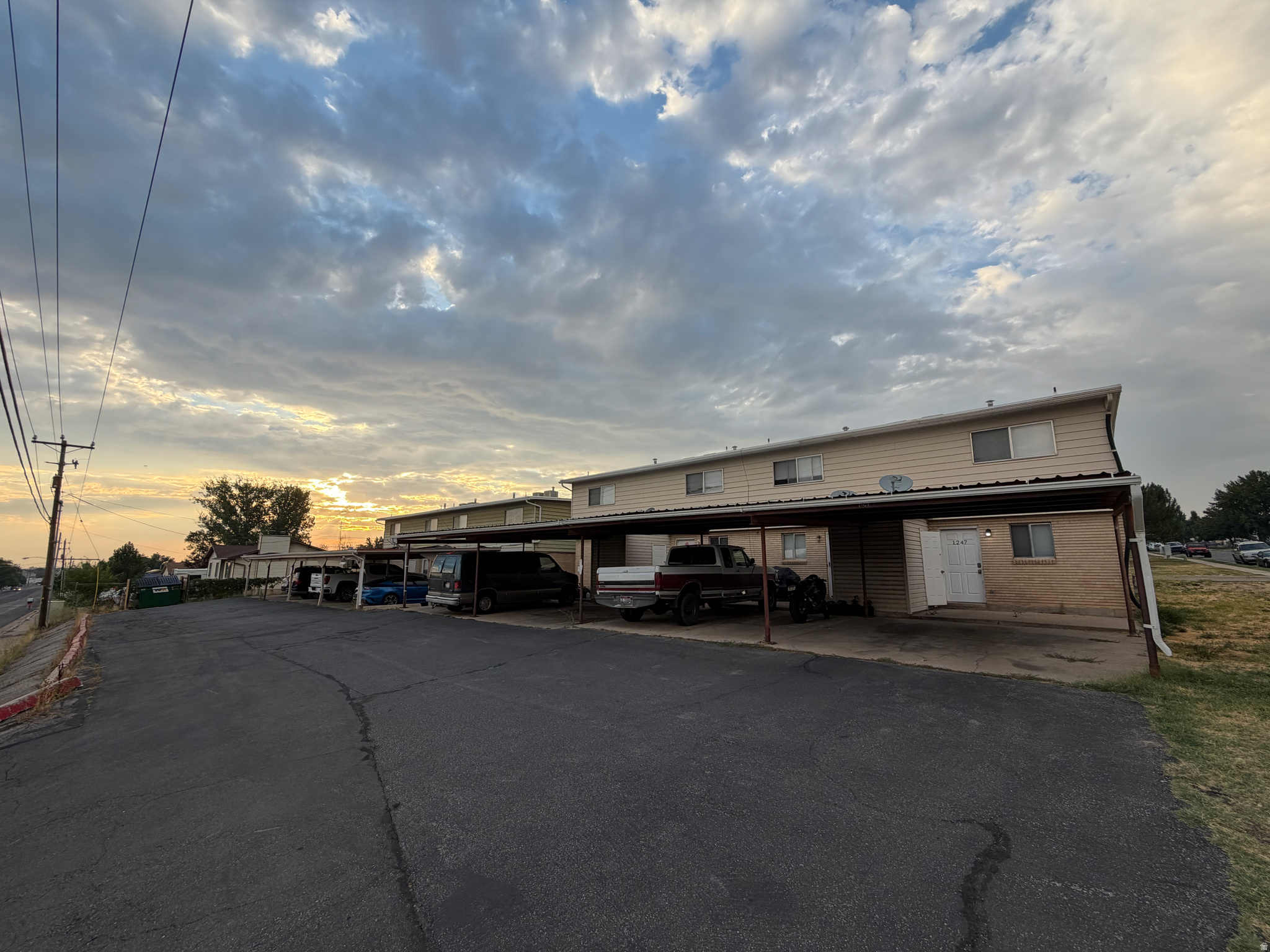 1235 E GORDON AVE, Layton, UT 84040 — photo 1