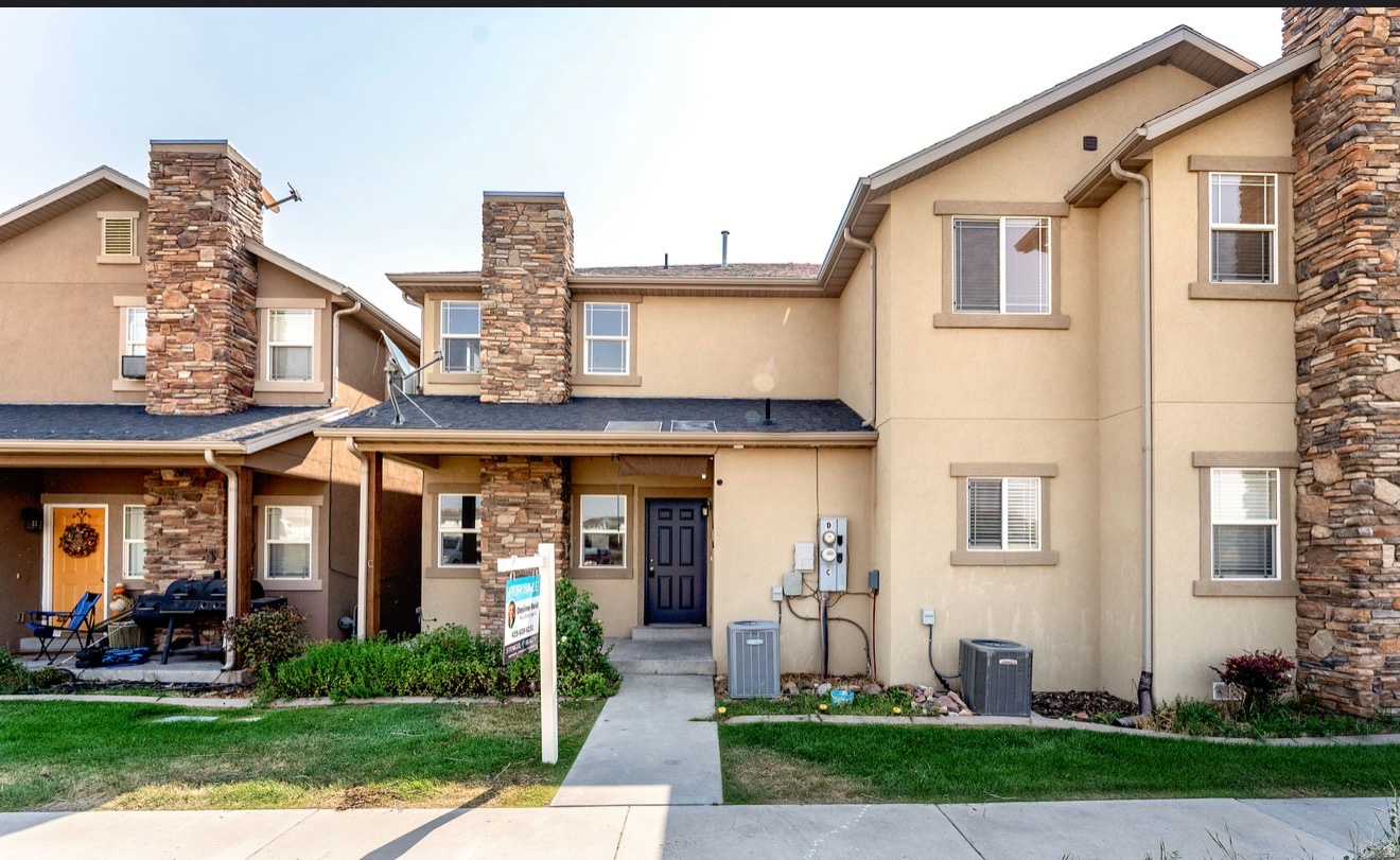 392 E 700 S #C, Vernal, UT 84078 — photo 1