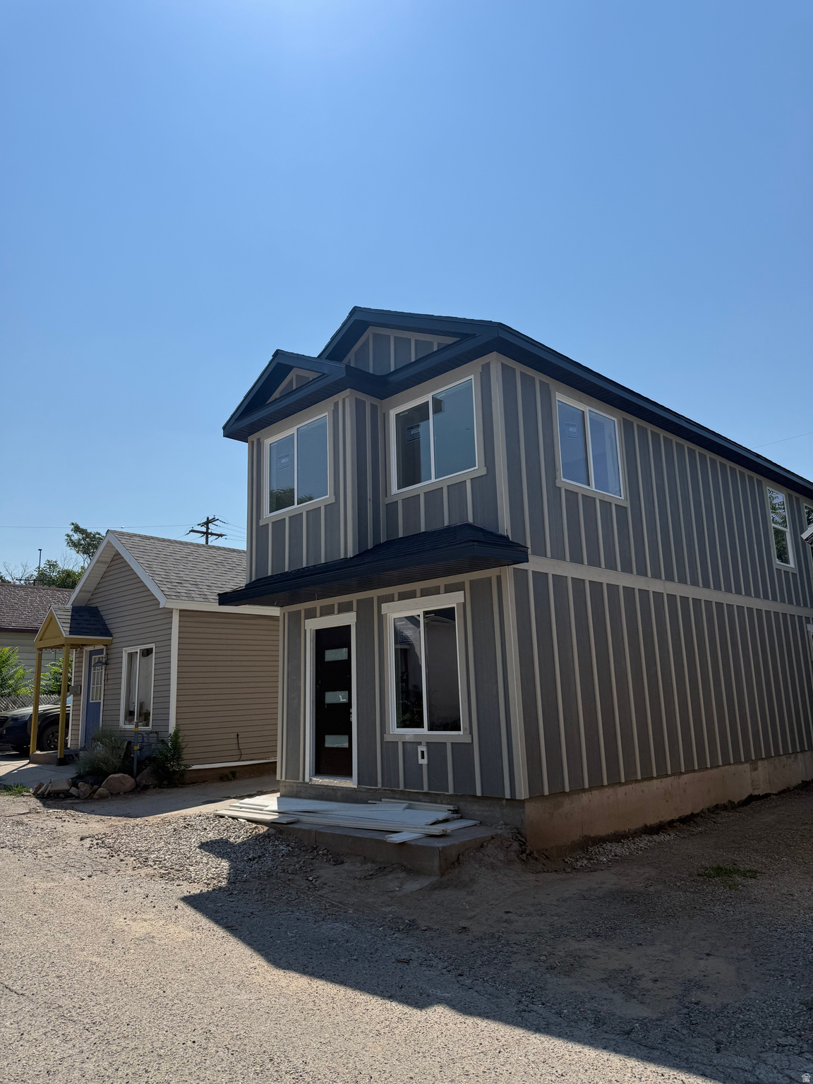 924 E PLACE ST, Salt Lake City, UT 84102 — photo 1