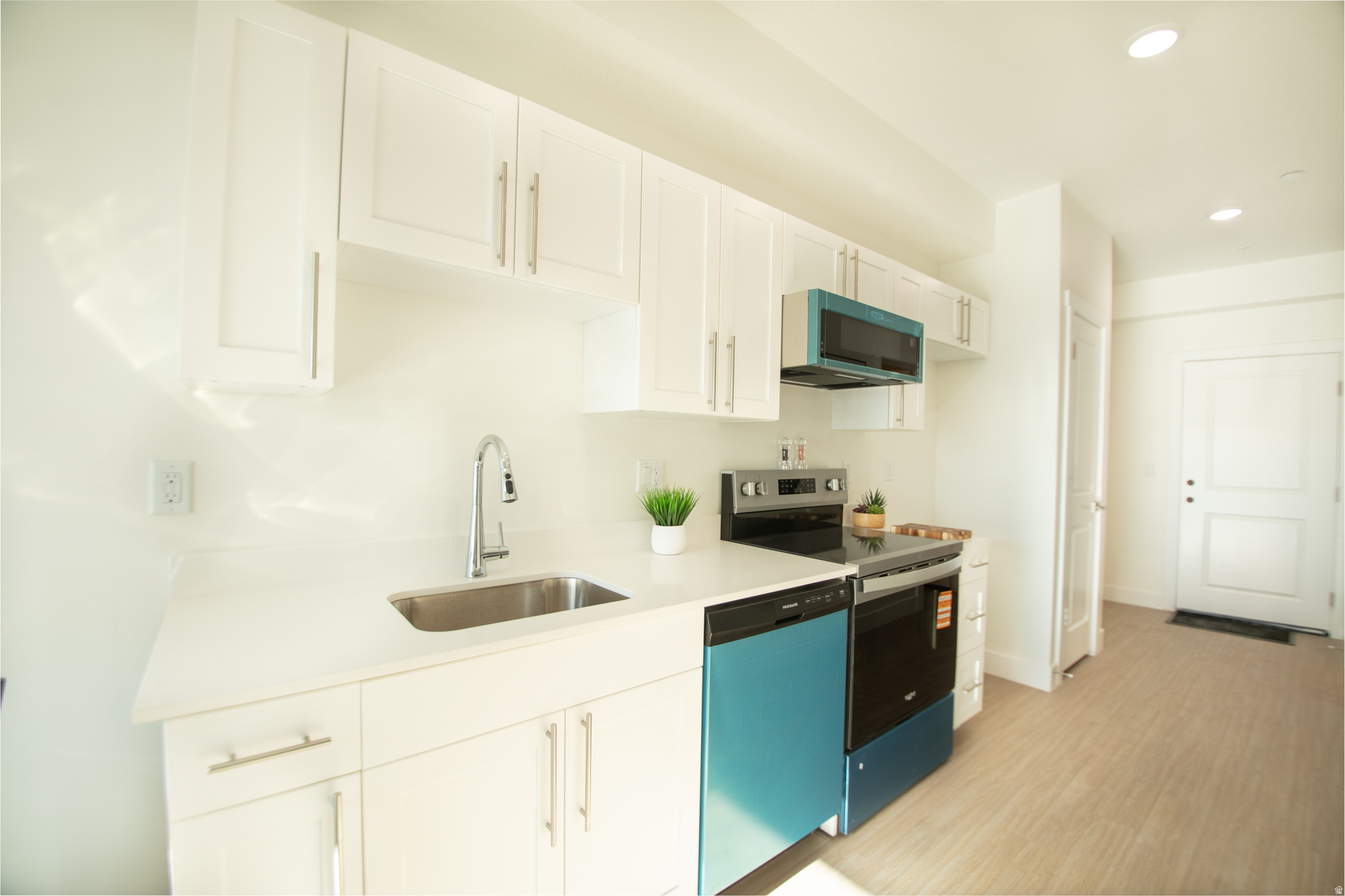 2085 N MAIN ST #405, Sunset, UT 84015 — photo 1