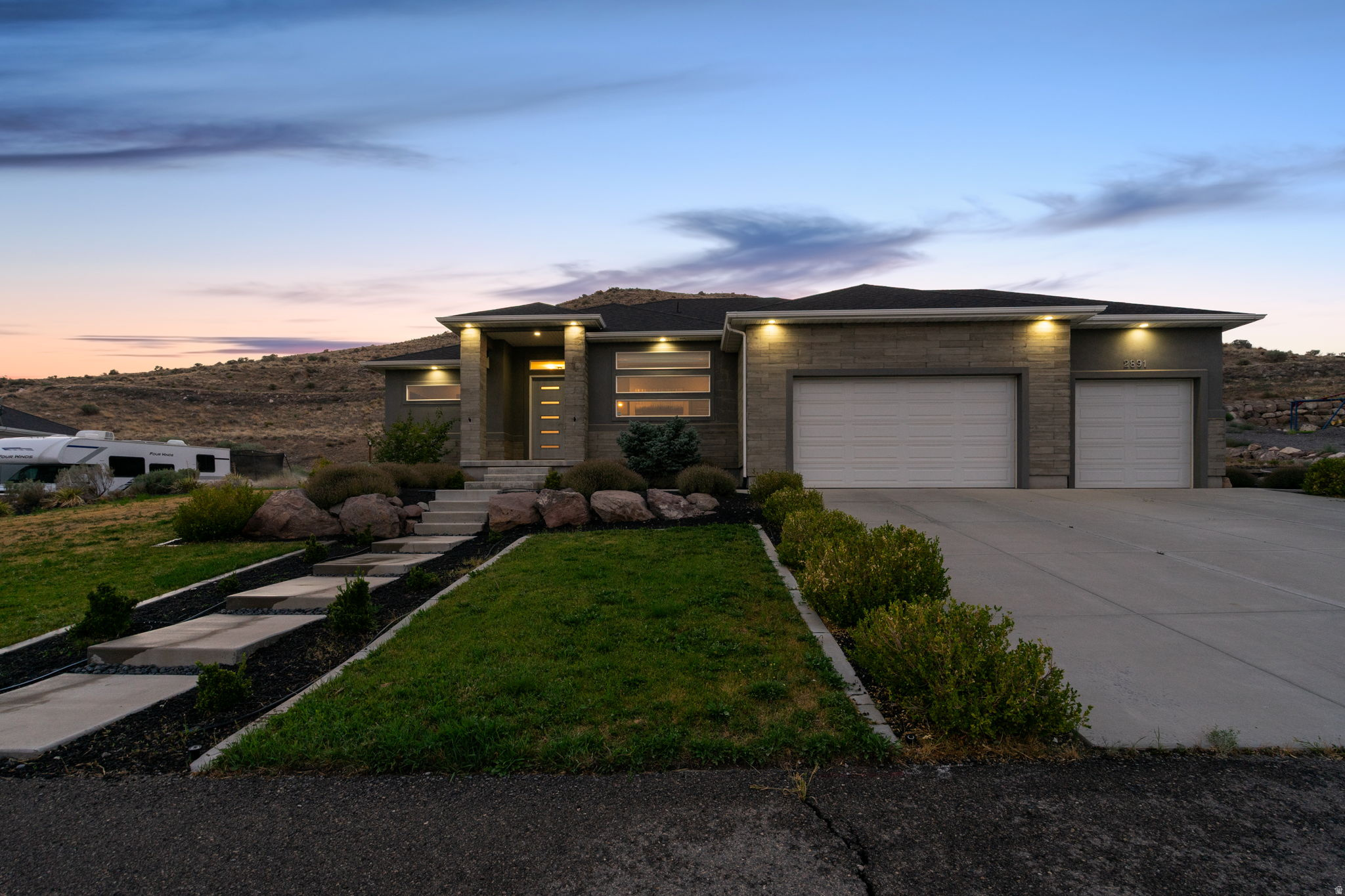 2891 E SUNSET DR, Eagle Mountain, UT 84005 — photo 1