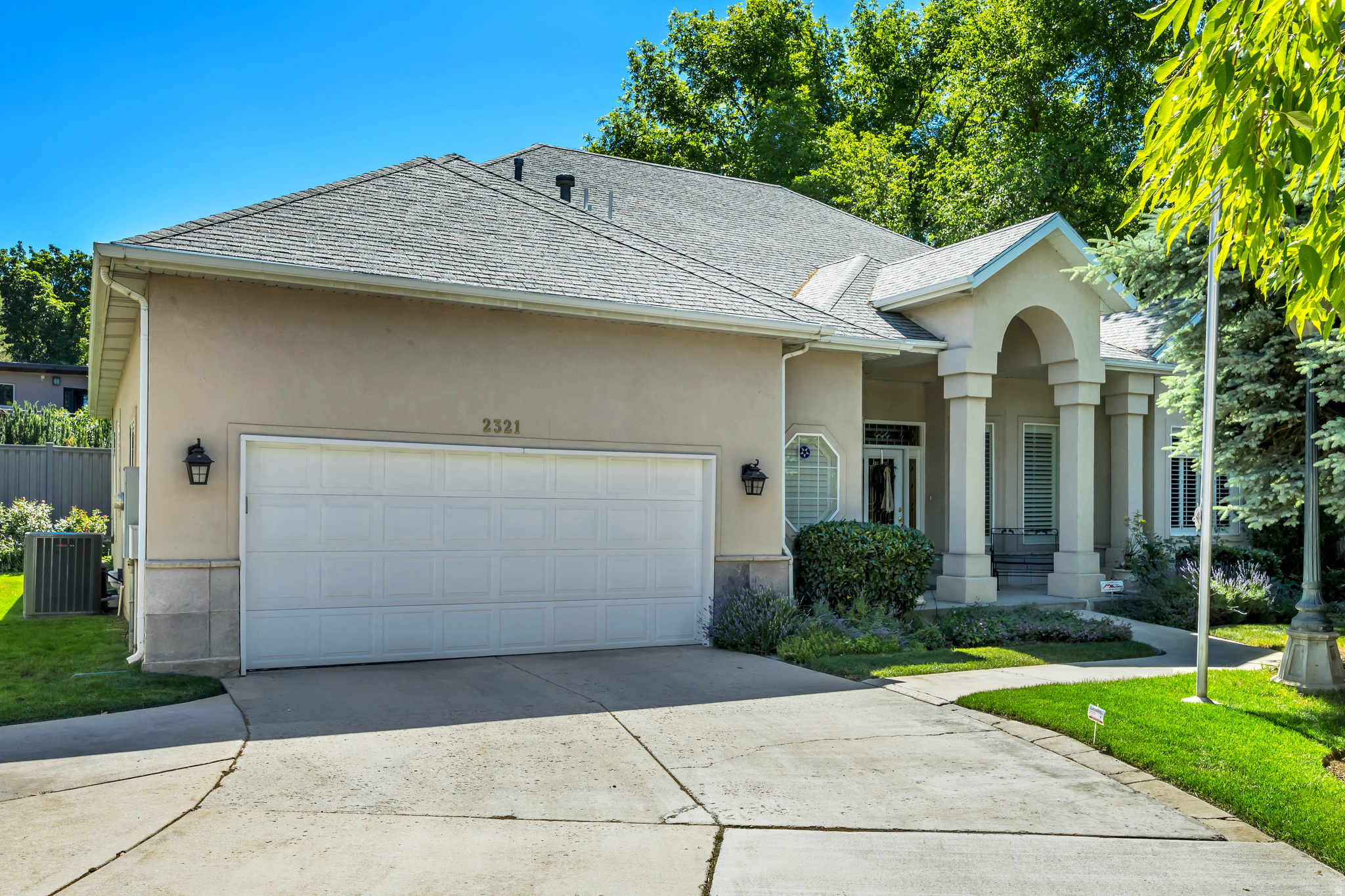 2321 E MAKENNA CT, Holladay, UT 84117 — photo 1