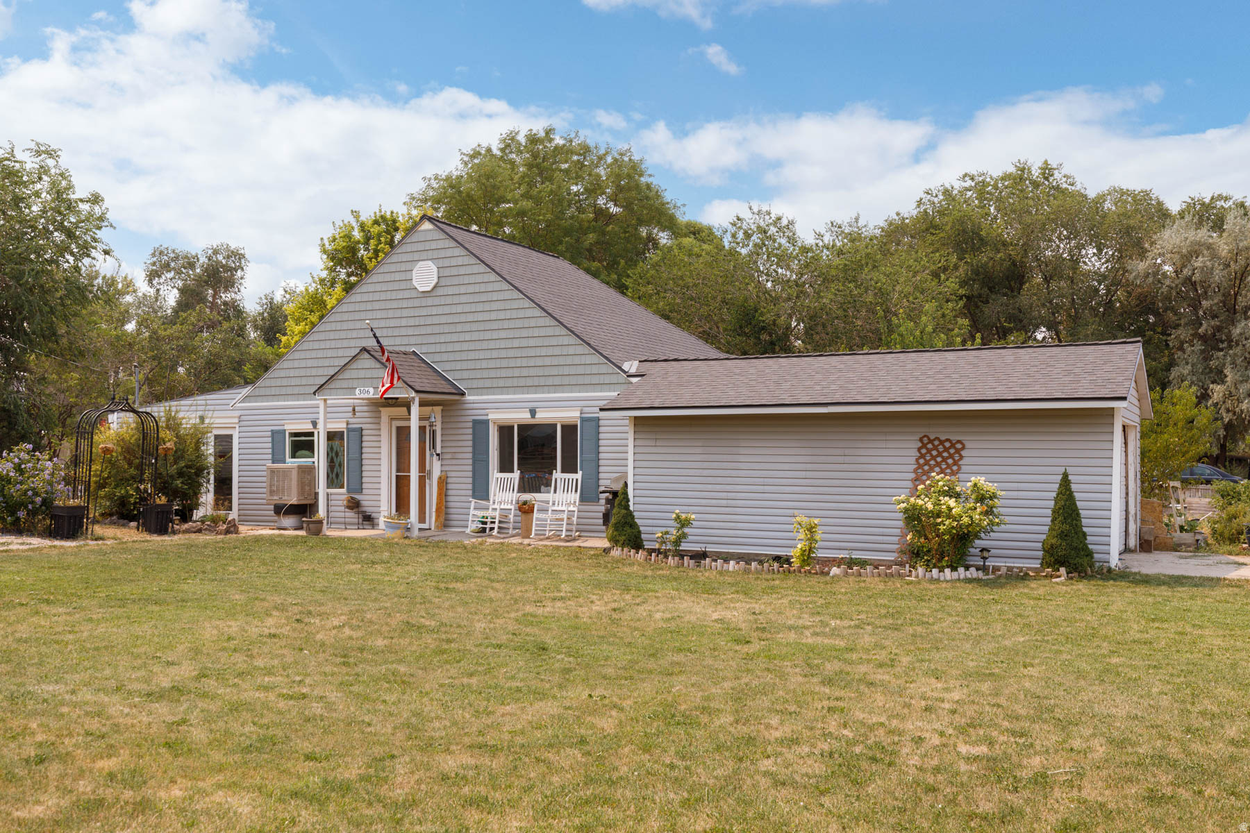 306 S 400 E, Salina, UT 84654 — photo 1