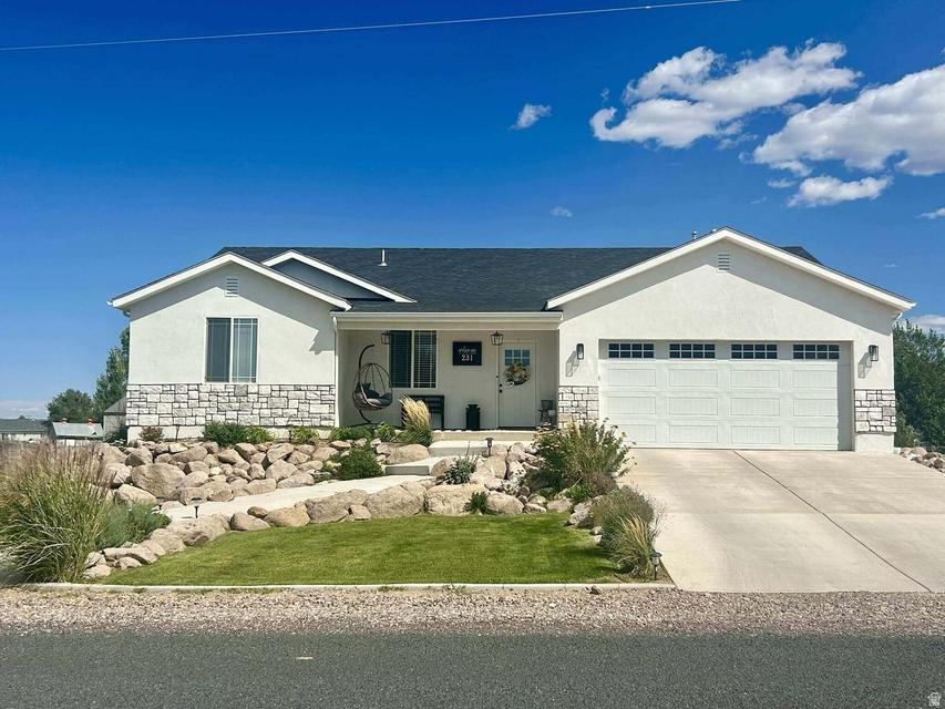 231 S 400 E, Enterprise, UT 84725 — photo 1
