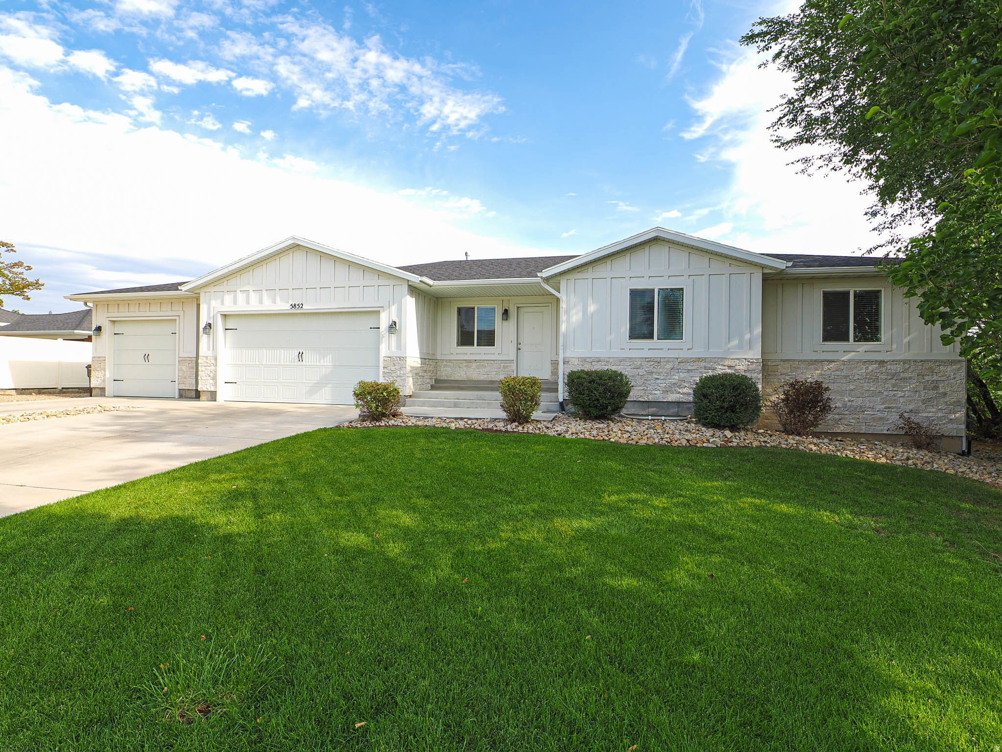 5852 W HERRIMAN MAIN ST, Herriman, UT 84096 — photo 1