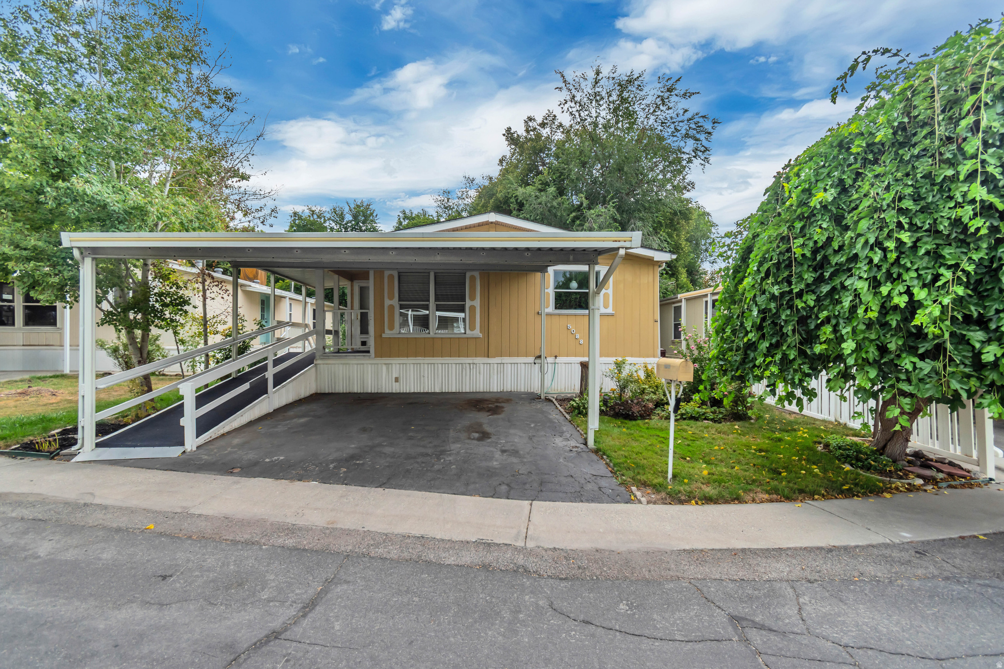 5088 S EL SENDERO CIR #22, Holladay, UT 84117 — photo 1