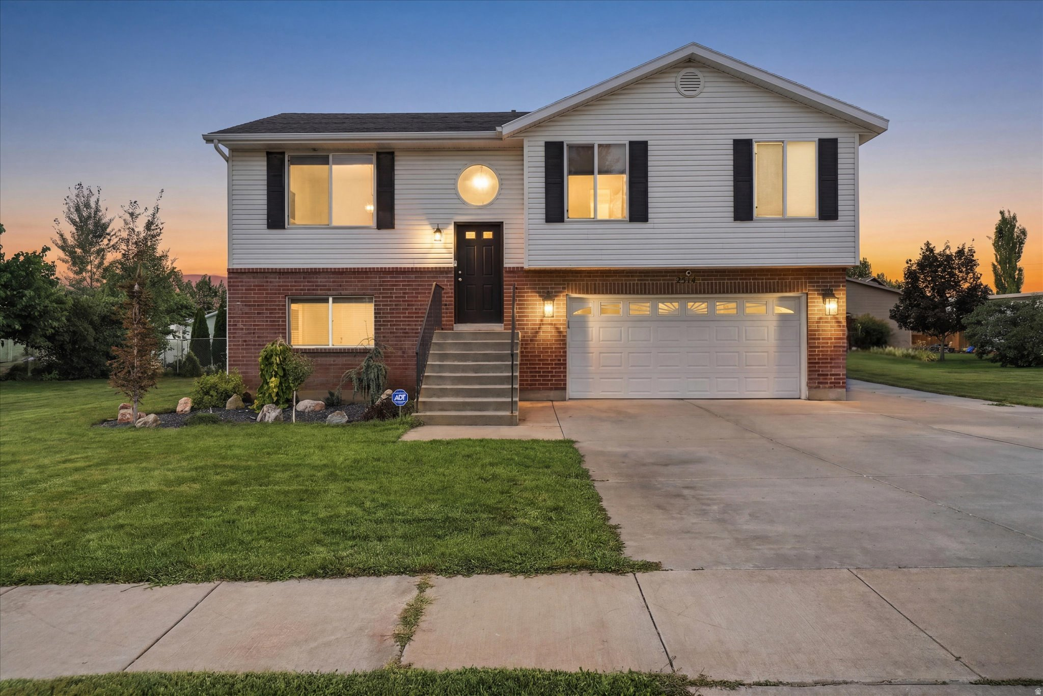2514 W 2250 N, Clinton, UT 84015 — photo 1
