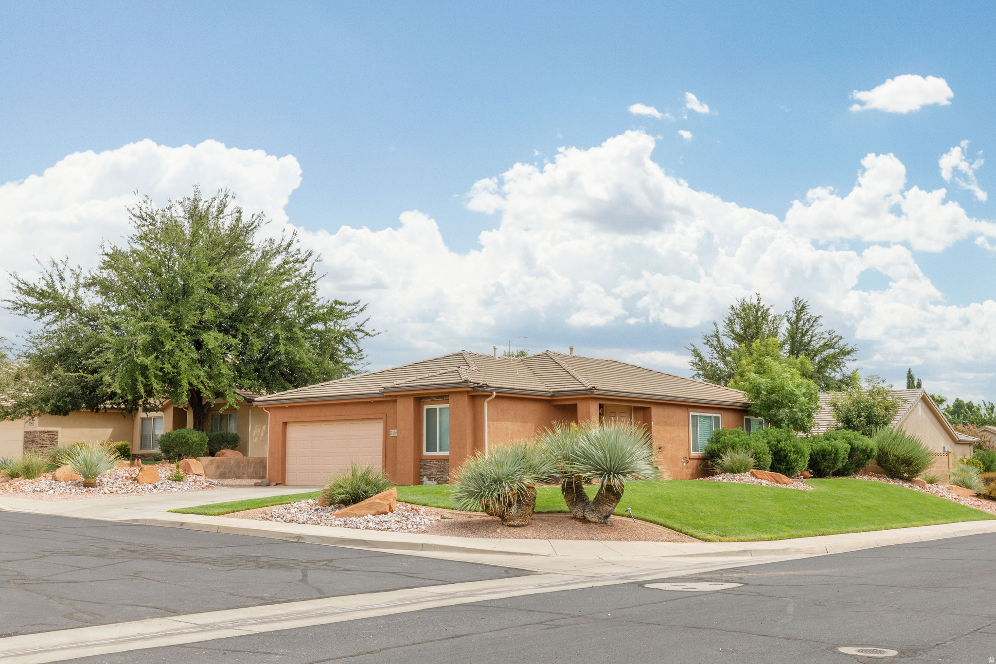 2061 W 1940 N, St. George, UT 84770 — photo 1