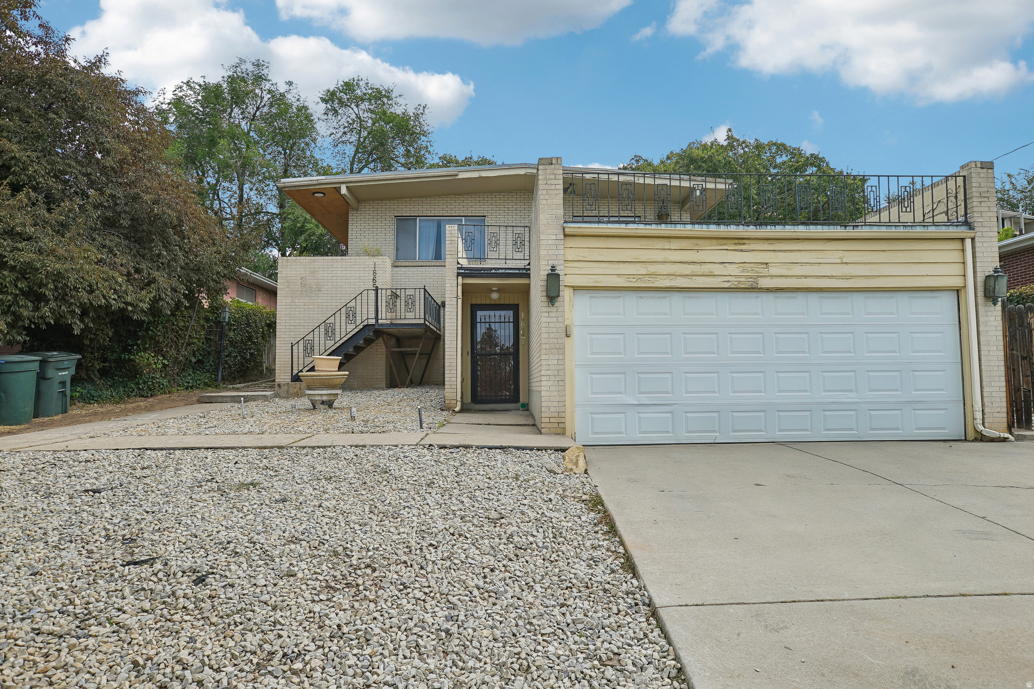 1865 S FOOTHILL DR, Salt Lake City, UT 84108 — photo 1